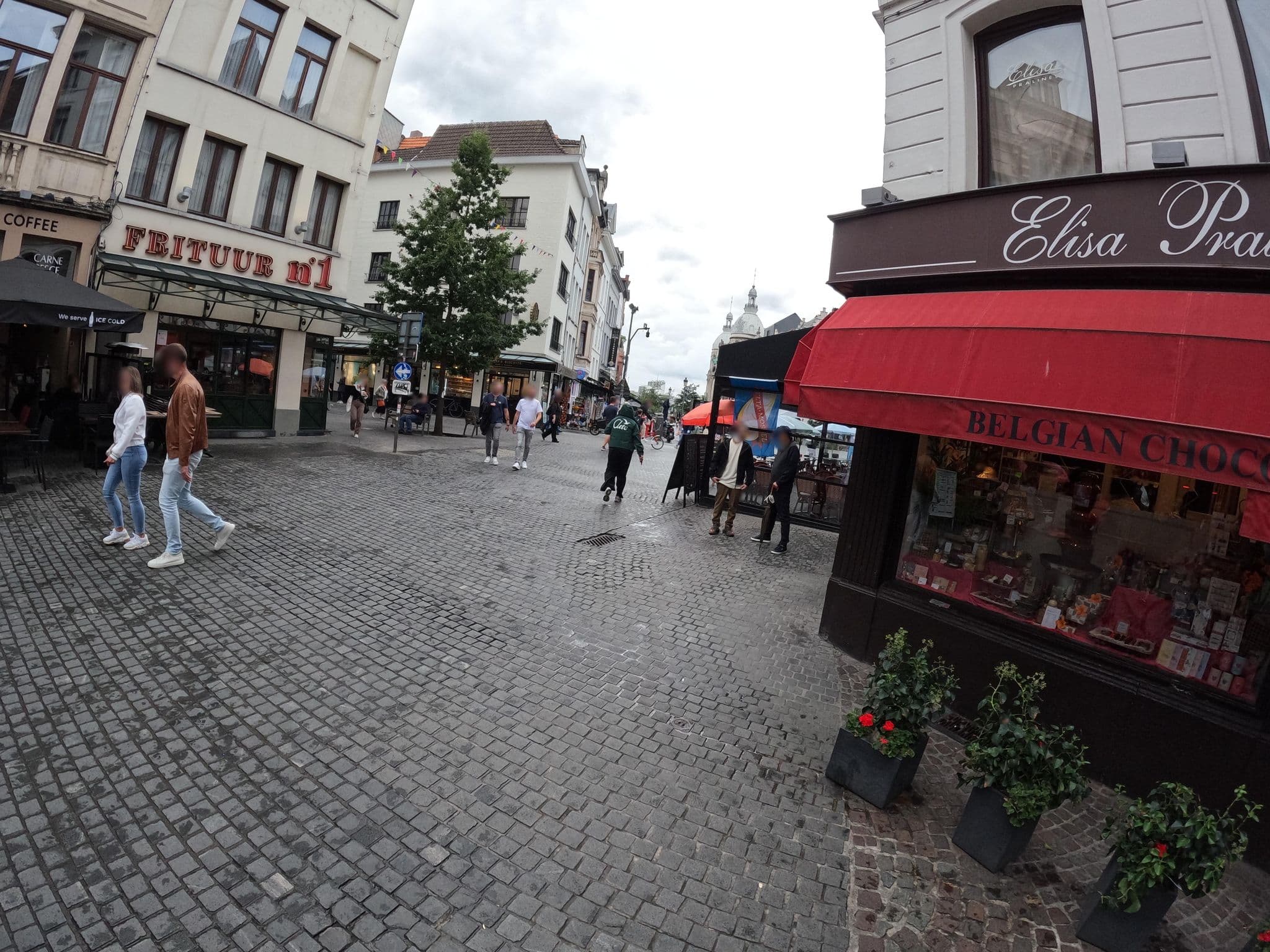 Street view near Luxury Suites, Antwerp — © koninklijke (CC BY-SA · Mapillary)