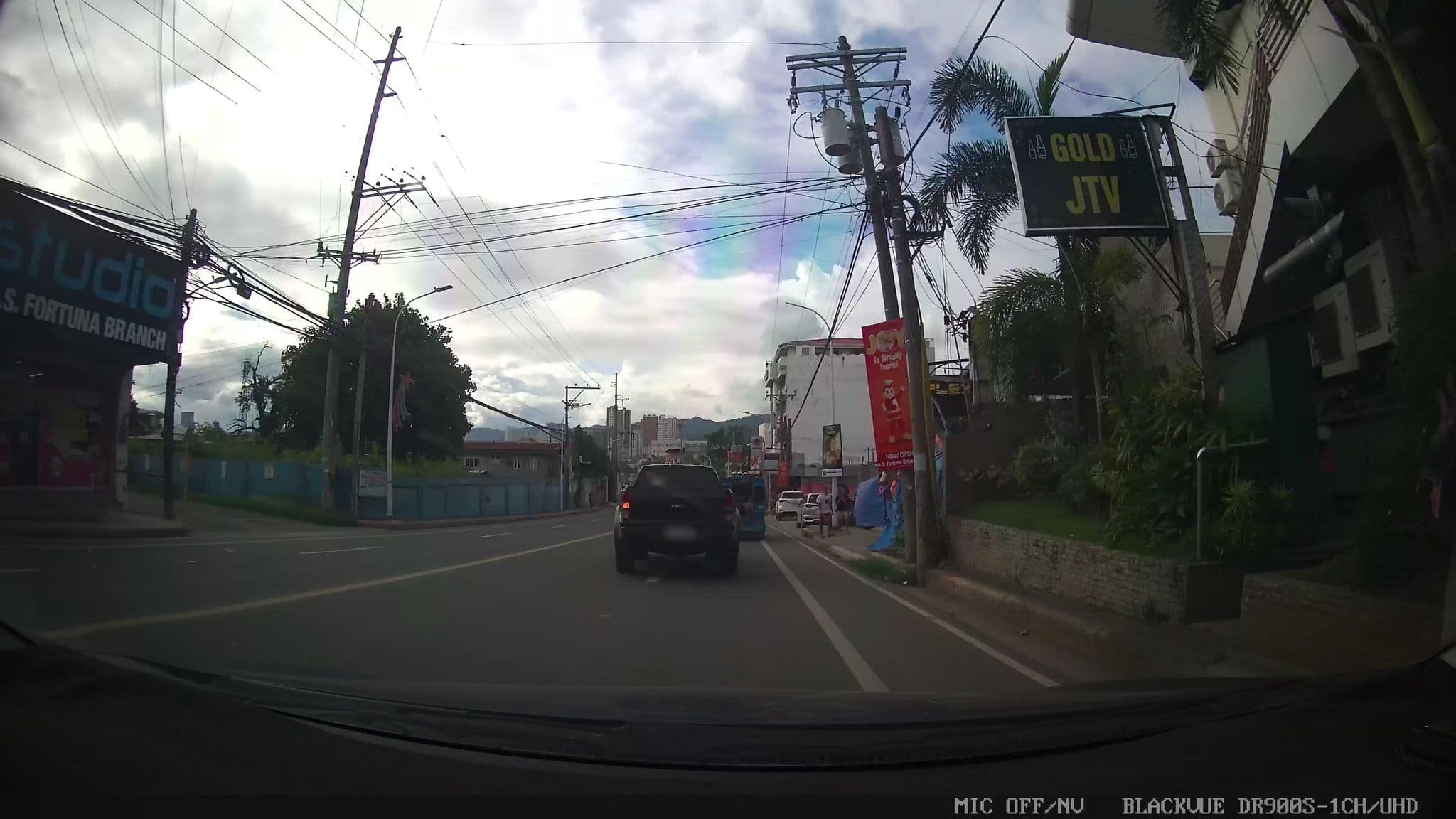 Street view near Allure Hotel & Suites, Mandaue City — © Kaart---FRONT (CC BY-SA · Mapillary)