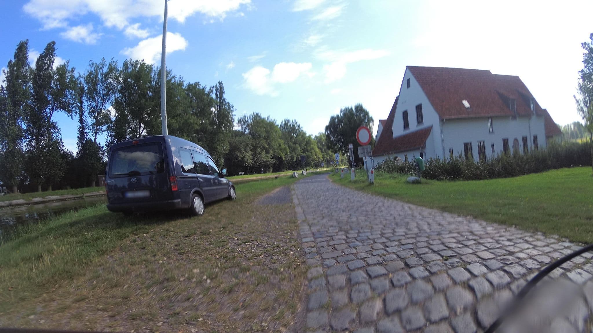 Street view near Waterway Lodge, Varsenare — © teddy73 (CC BY-SA · Mapillary)
