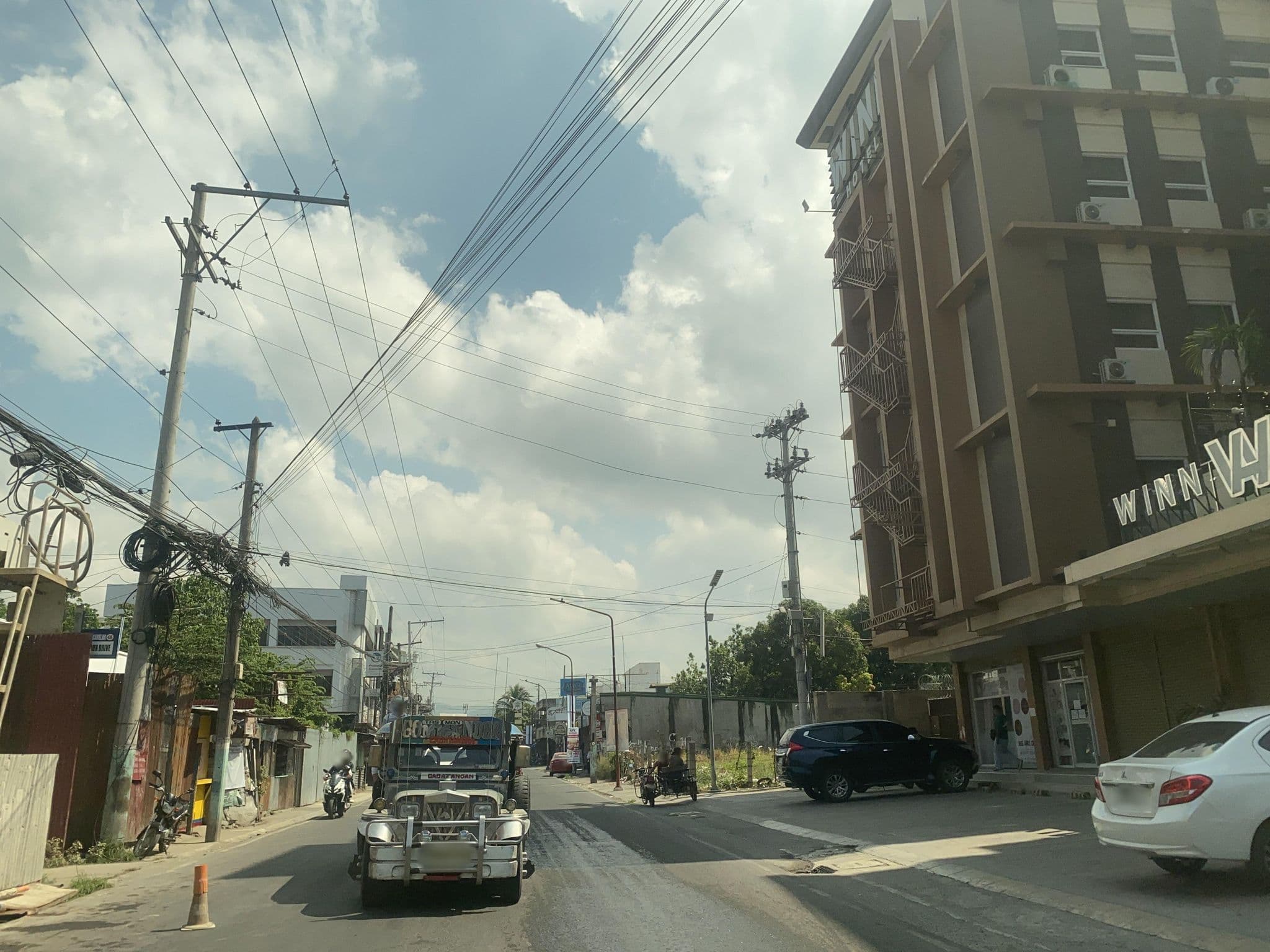 Street view near Winn Hotel, Zamboanga — © TheSliverDonkey (CC BY-SA · Mapillary)