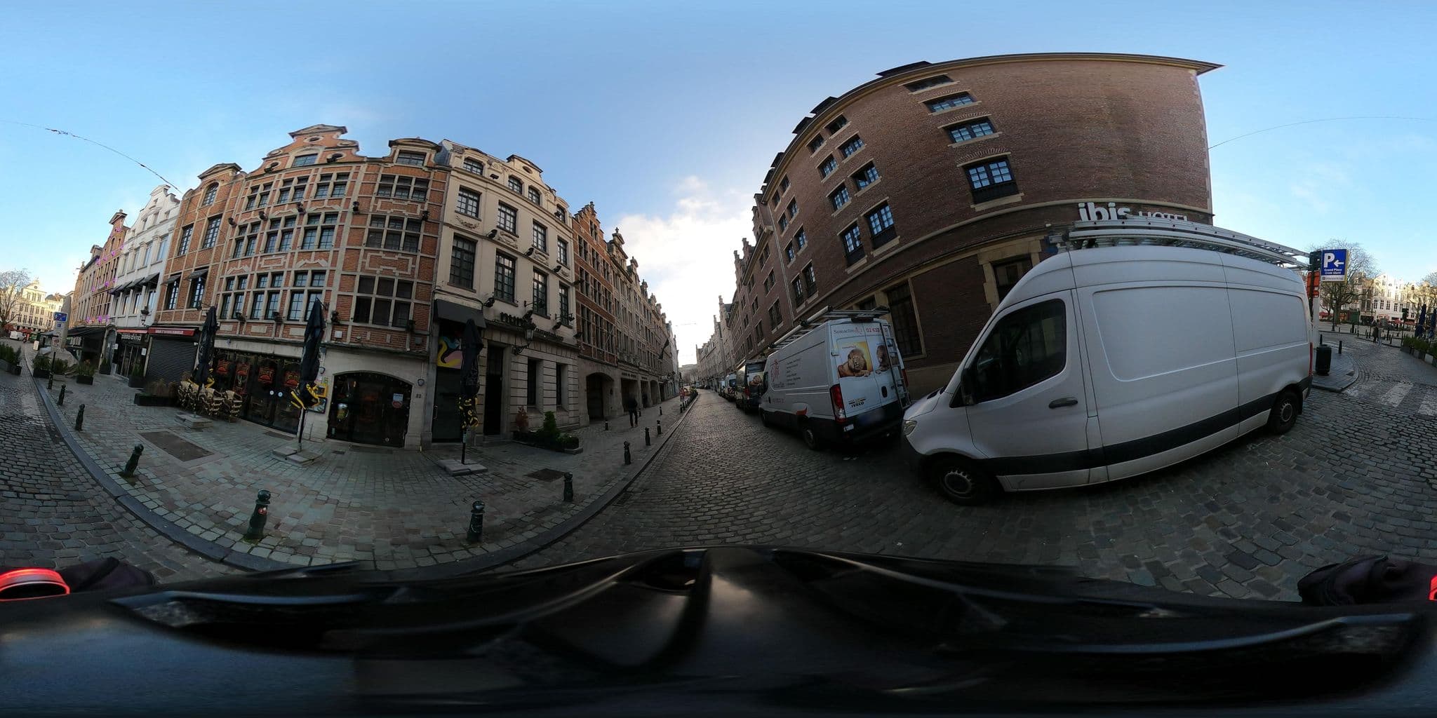 Street view near Ibis Brussels off Grand Place, Brussels — © RaphaelPasLoin (CC BY-SA · Mapillary)