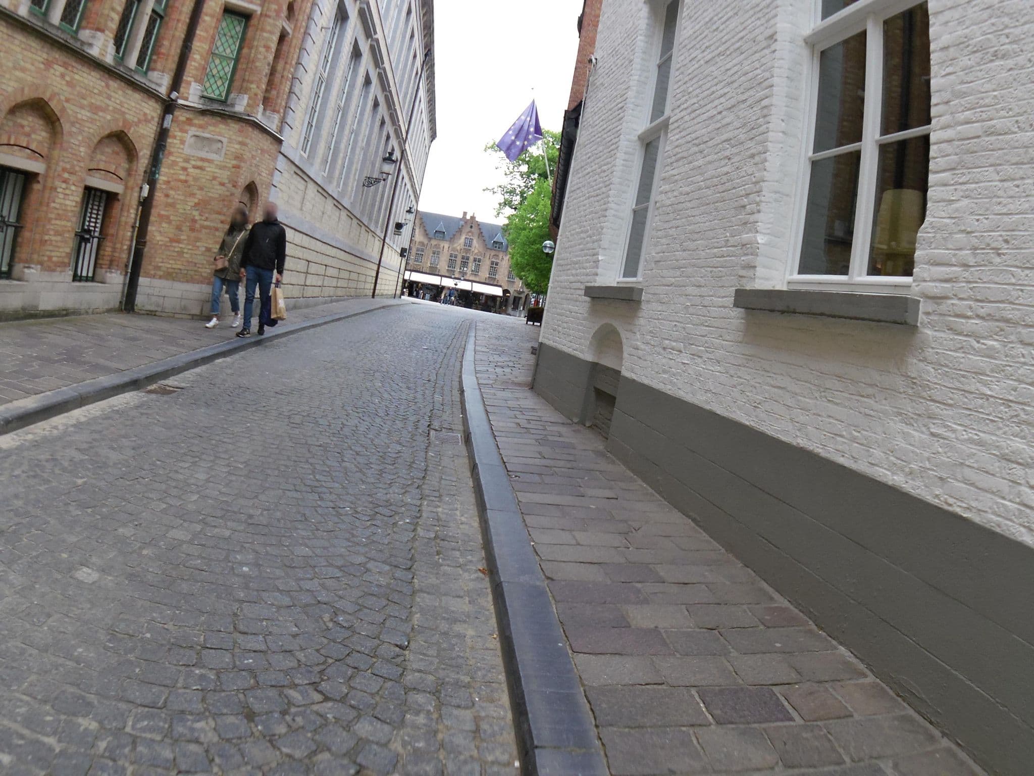 Street view near Crowne Plaza Brugge, Brugge — © thierry1030 (CC BY-SA · Mapillary)