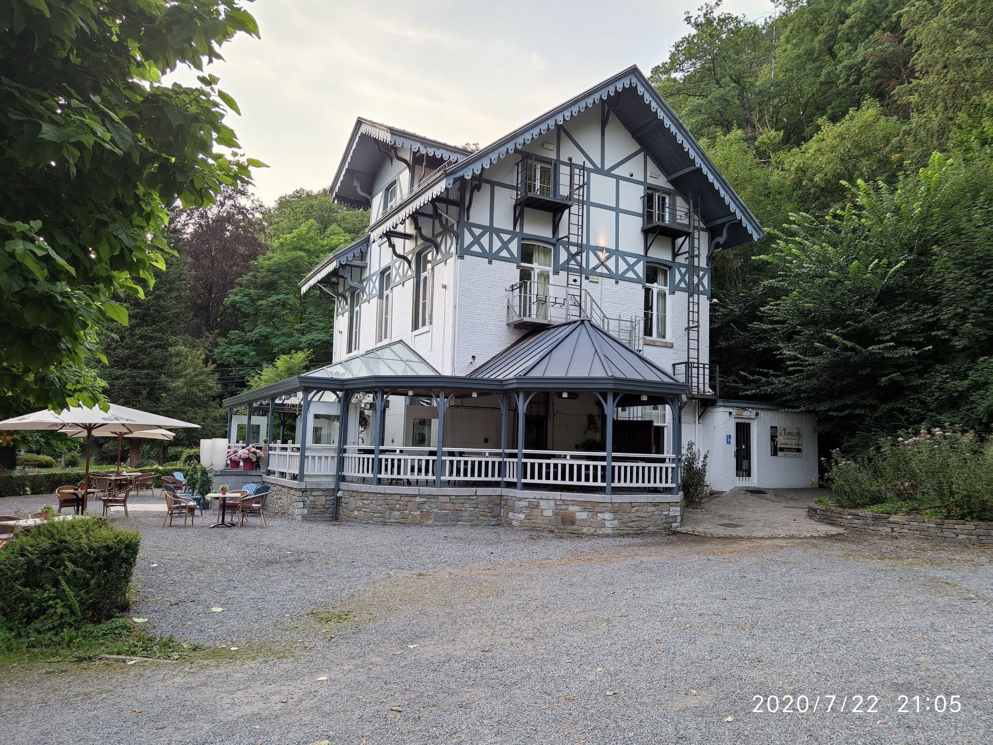 Street view near Le Chalet du Parc, Spa — © km2bp (CC BY-SA · Mapillary)
