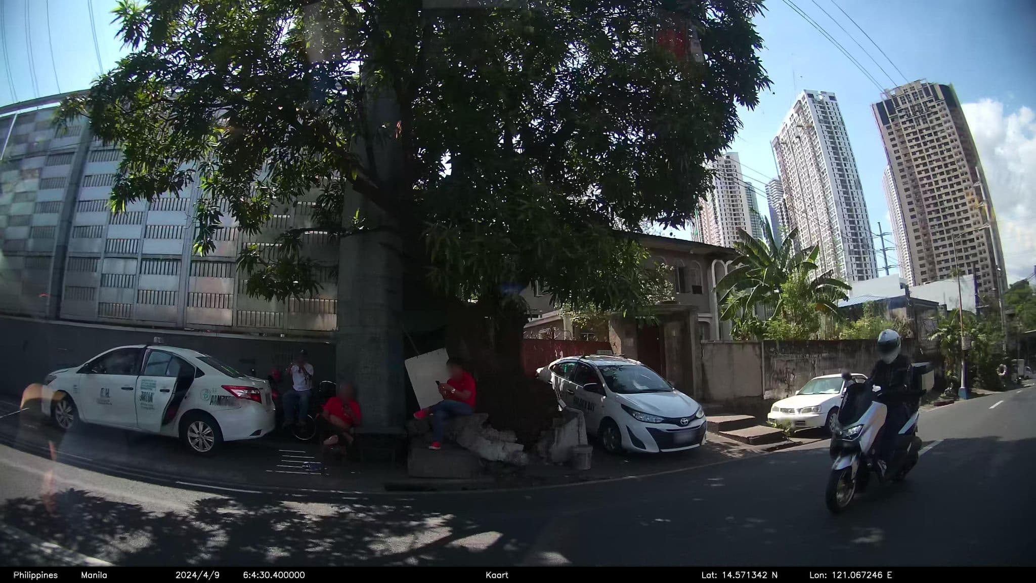 Street view near Victoria Court, Pasig City — © kaart_4 (CC BY-SA · Mapillary)