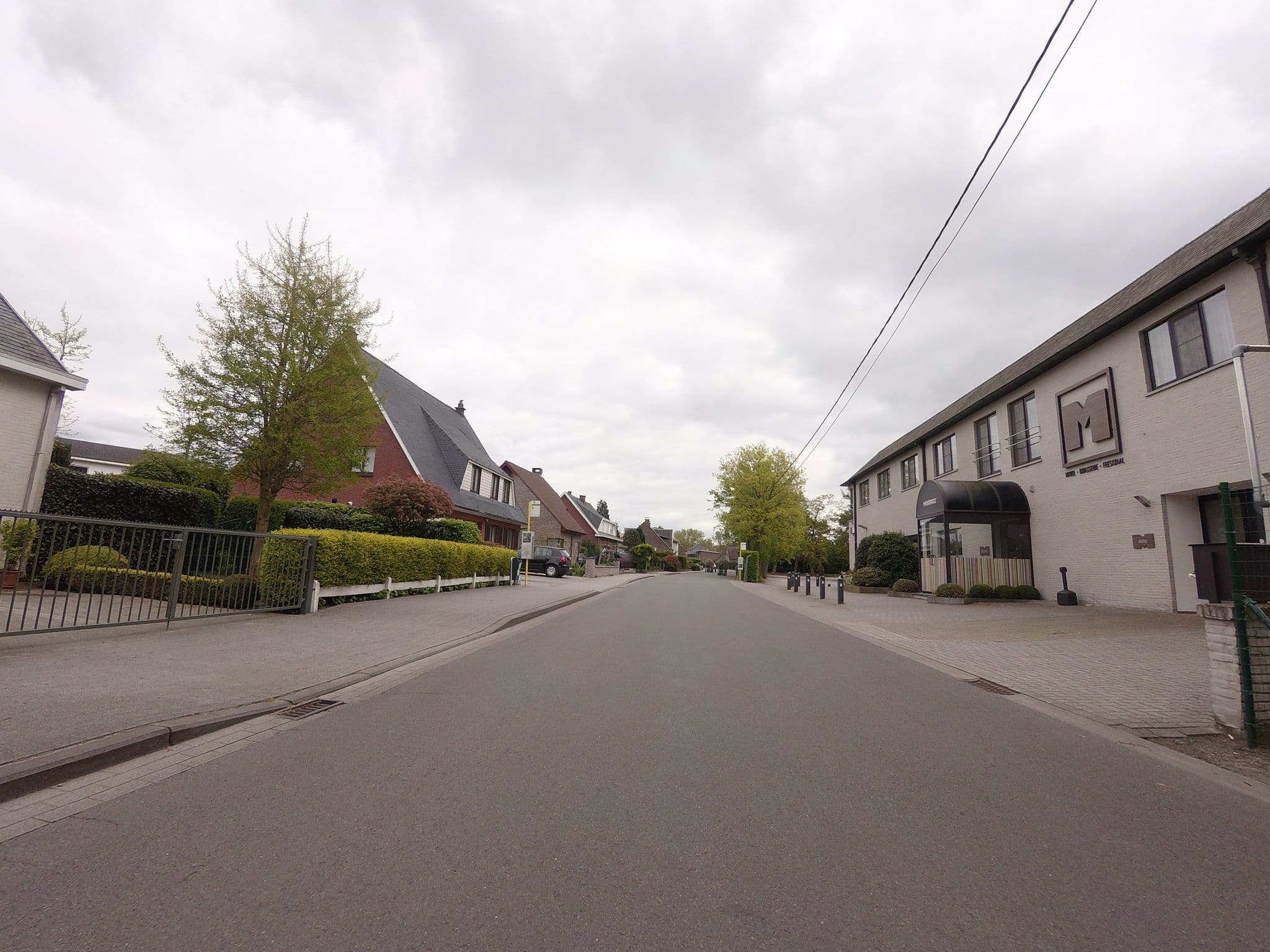 Street view near Montreal, Mechelen — © filipc (CC BY-SA · Mapillary)