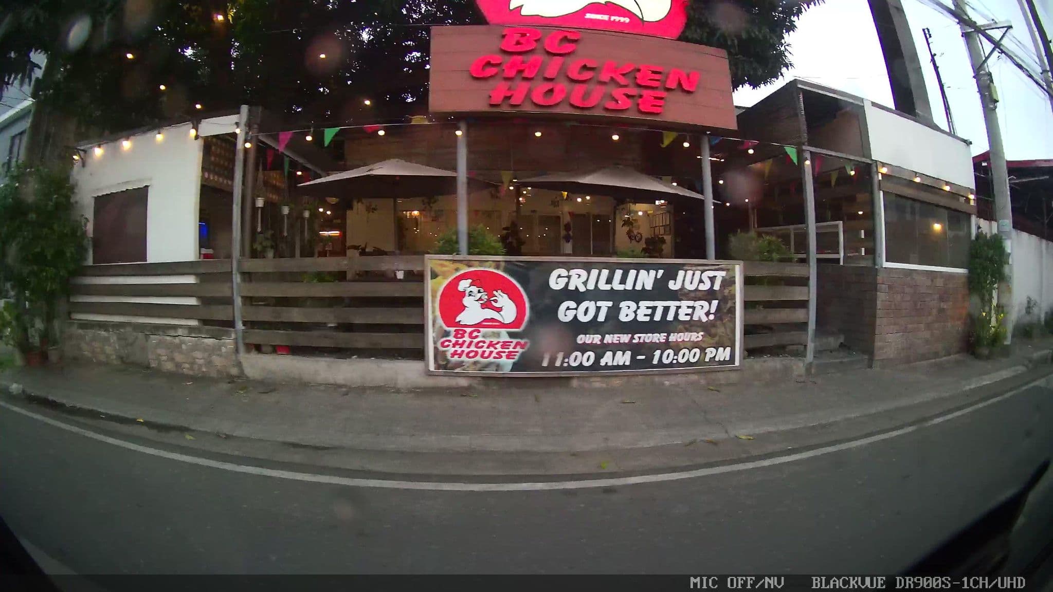 Street view near Whenindavao, Davao — © Kaart---RIGHT (CC BY-SA · Mapillary)