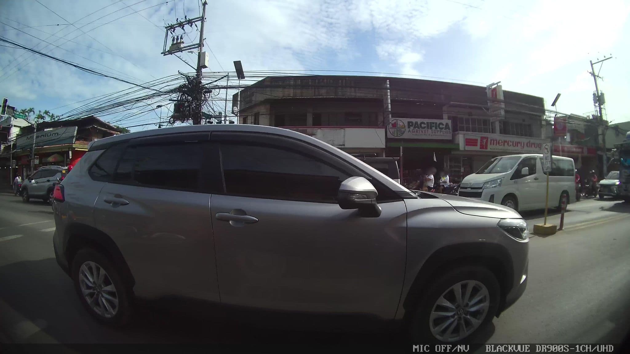 Street view near Dulcee Suites, Minglanilla — © Kaart---LEFT (CC BY-SA · Mapillary)