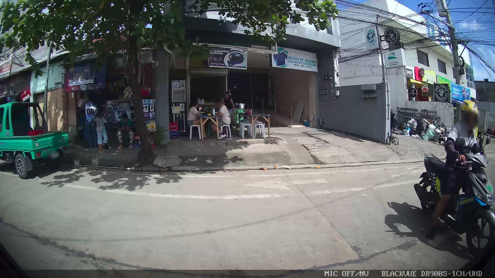 Street view near Cinefandel Suites Co., Apas — © Kaart---RIGHT (CC BY-SA · Mapillary)