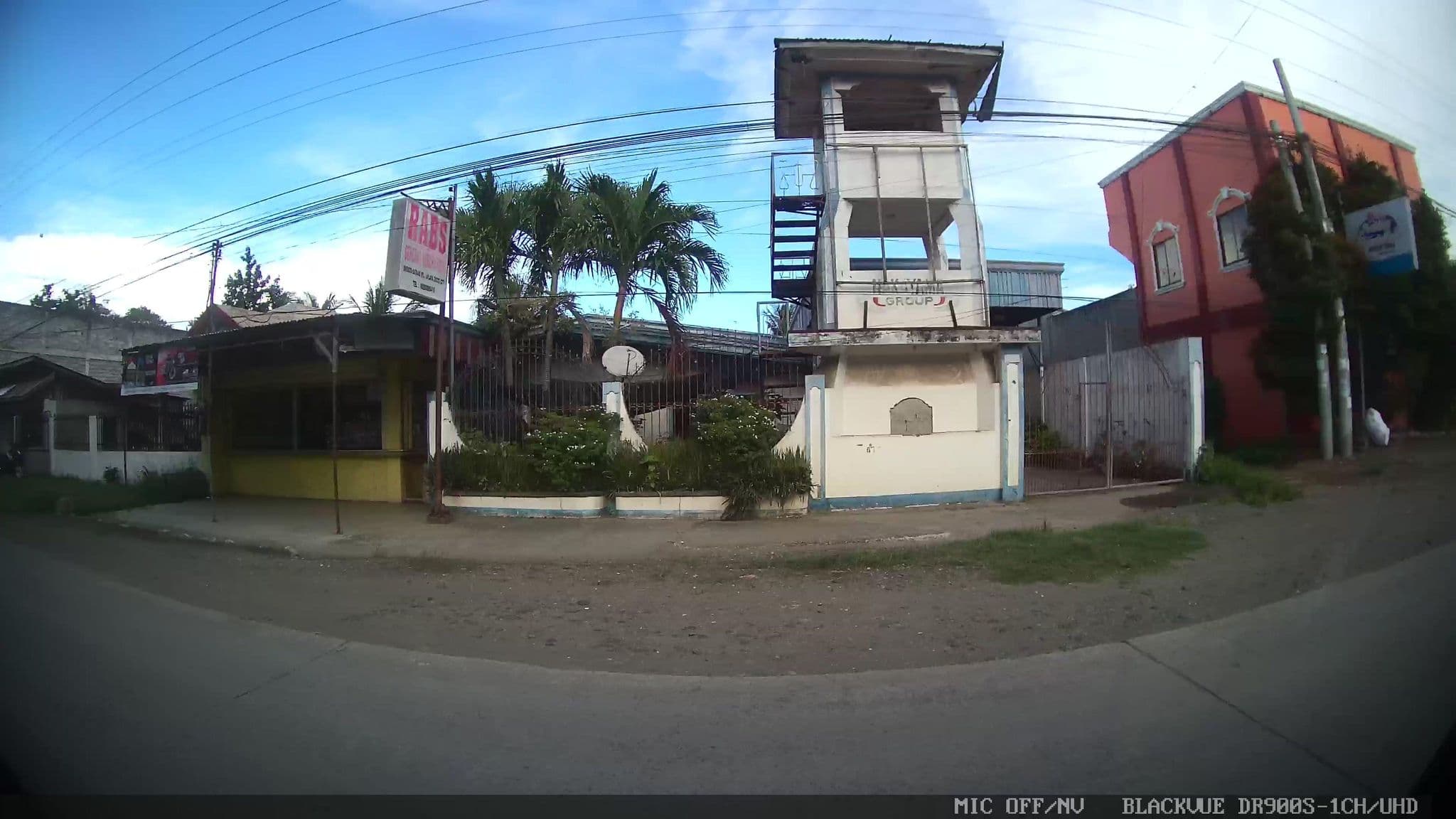 Street view near Ashley Daniella's Park Inn, Digos — © Kaart---LEFT (CC BY-SA · Mapillary)