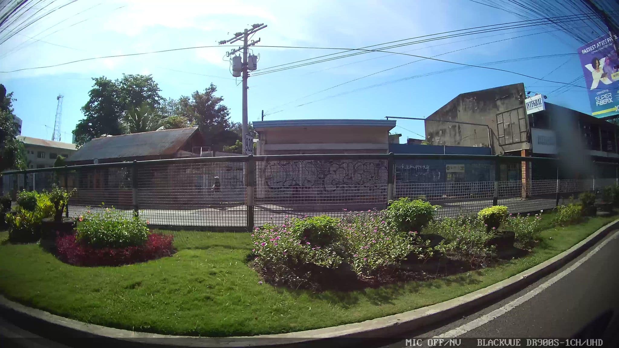 Street view near Quirino Hub, Davao — © Kaart---LEFT (CC BY-SA · Mapillary)