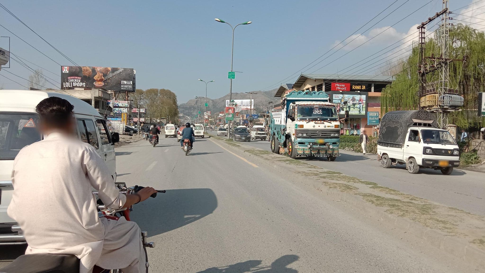 Street view near Abbott Gardens, Abbottabad — © RobinGoix (CC BY-SA · Mapillary)