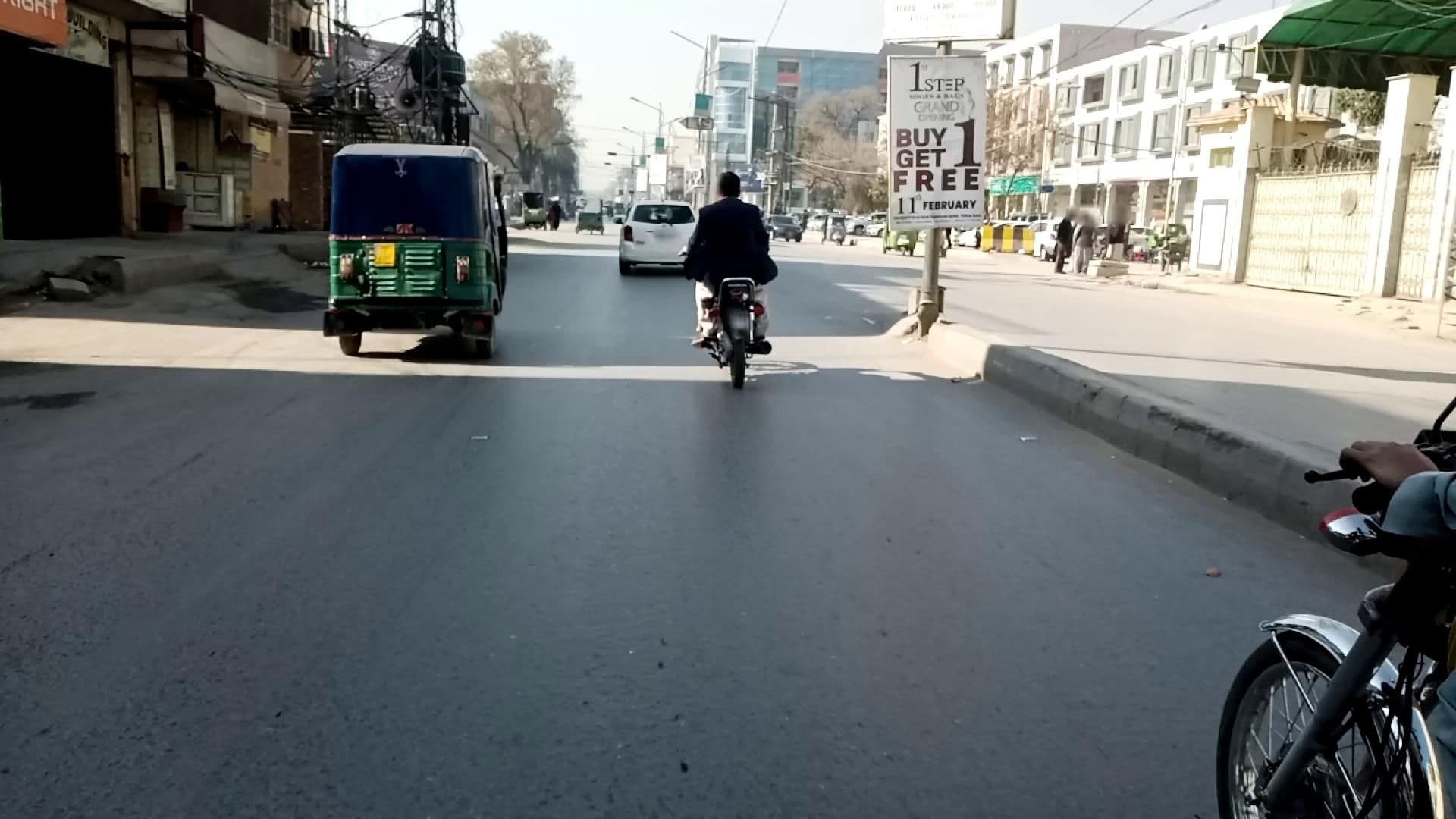 Street view near Shiraz Arena, Peshawar — © RobinGoix (CC BY-SA · Mapillary)