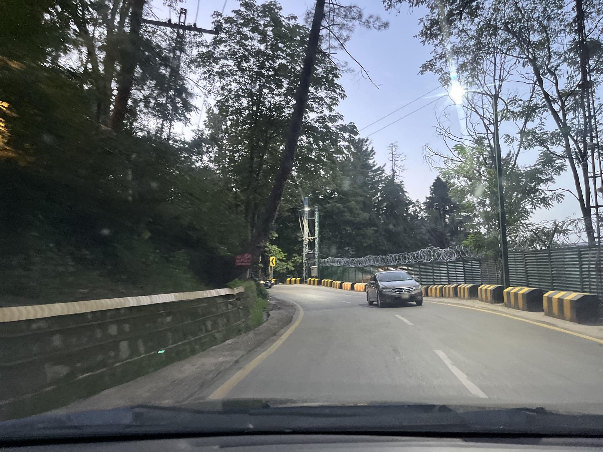 Street view near Xenhua flats, Murree — © masterofnoroad (CC BY-SA · Mapillary)