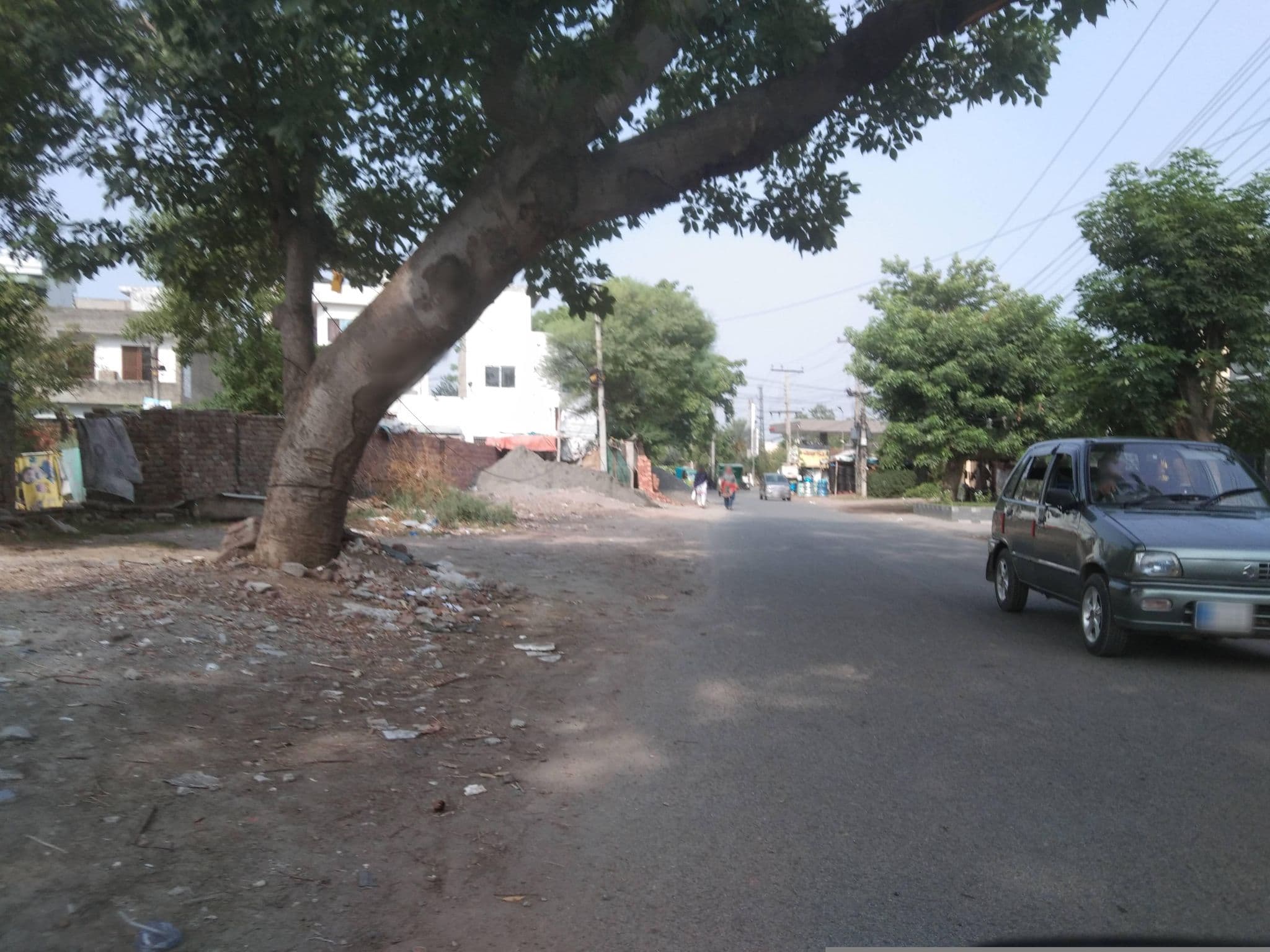 Street view near Johar town, Model Town — © alihamza (CC BY-SA · Mapillary)