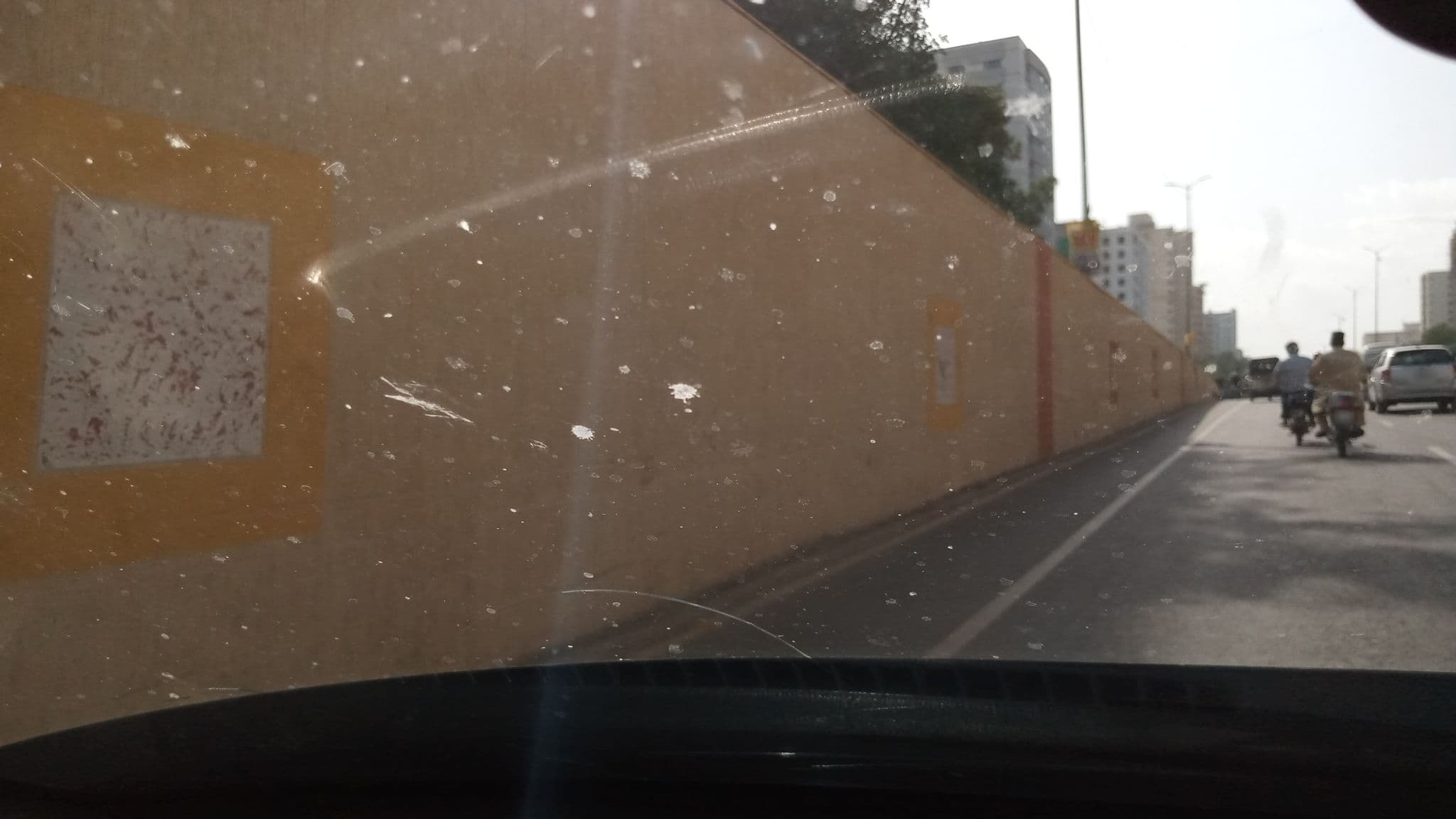 Street view near Monnoo House, Pakistan Employees Cooperative Housing Society