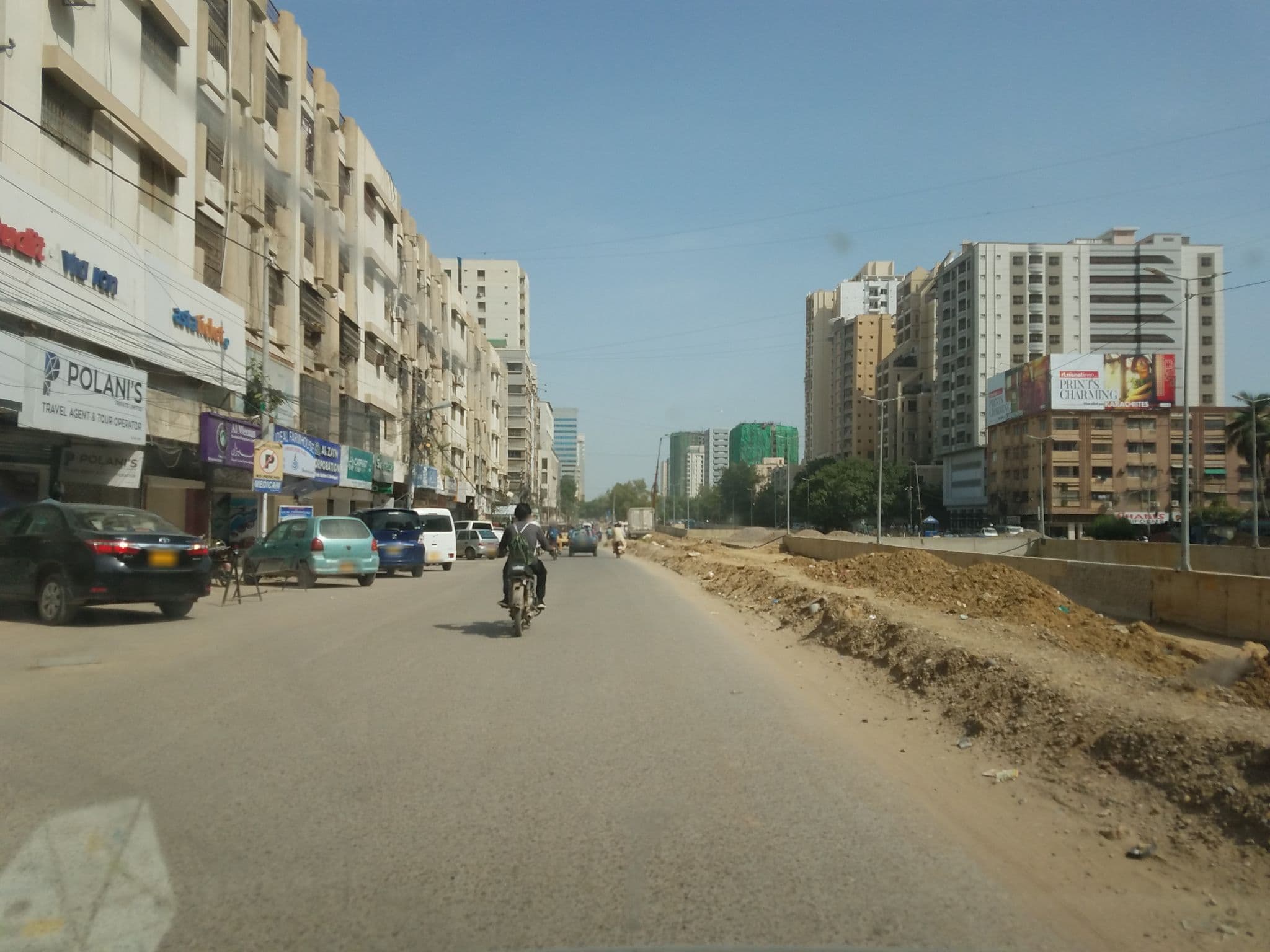 Street view near Chai In The Sky, Pakistan Employees Cooperative Housing Society