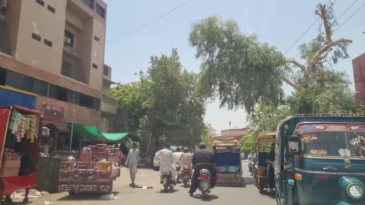 Street view near Green Palace Hotel, Larkana — © roadroid (CC BY-SA · Mapillary)