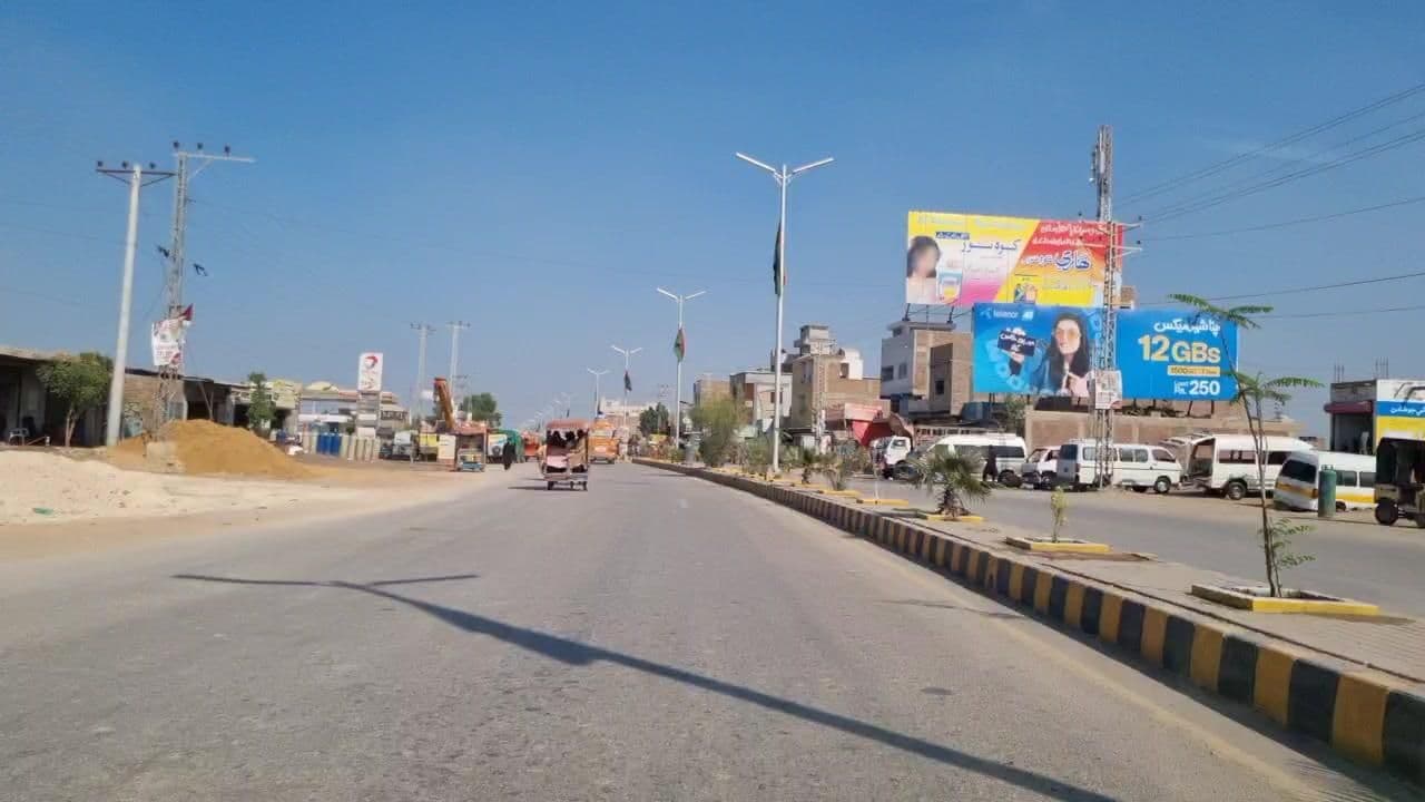 Street view near Alpine Guest House Mirpur khas, Mirpur Khas — © roadroid (CC BY-SA · Mapillary)