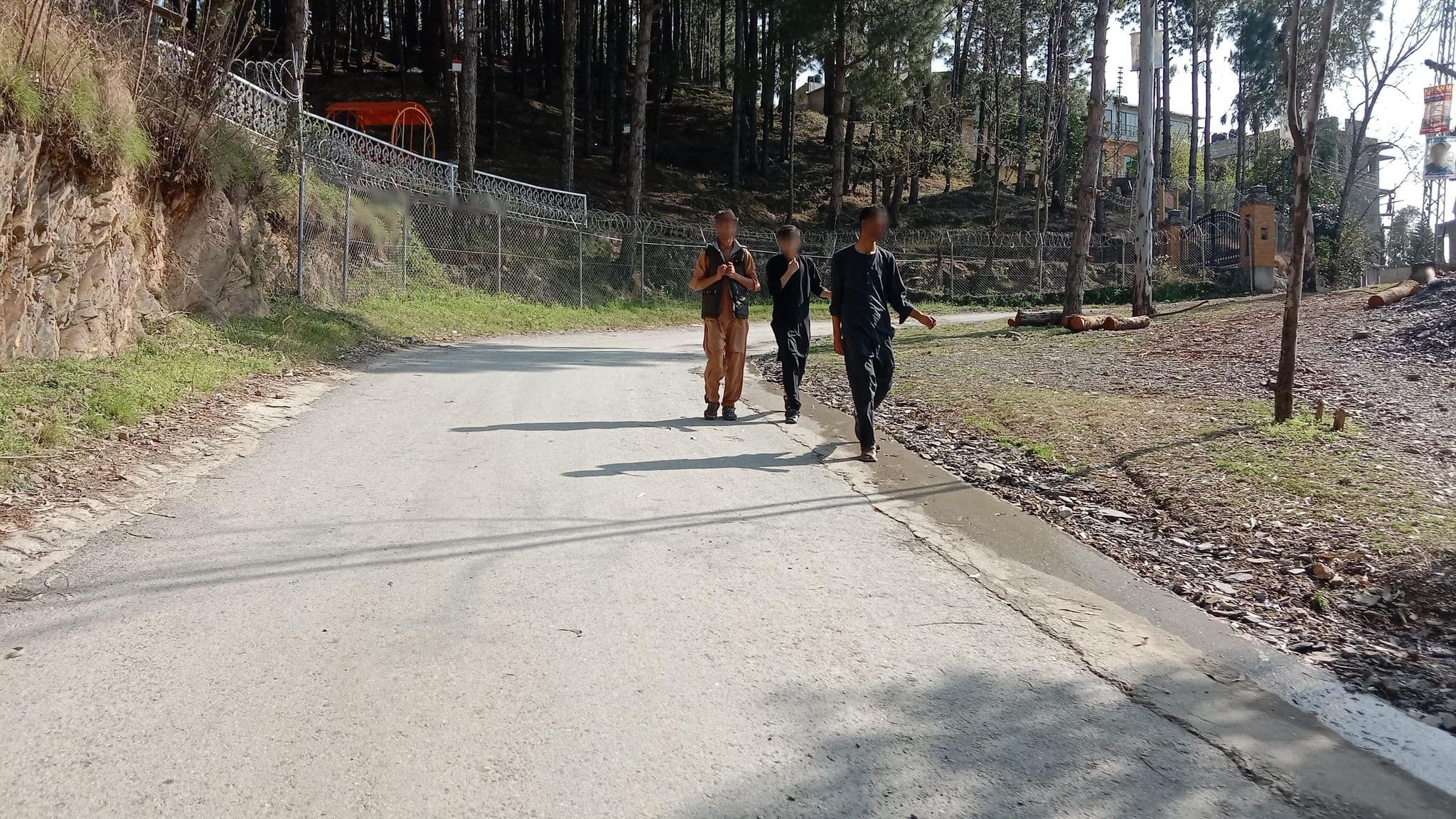 Street view near MCE Guesthouse, Abbottabad — © RobinGoix (CC BY-SA · Mapillary)