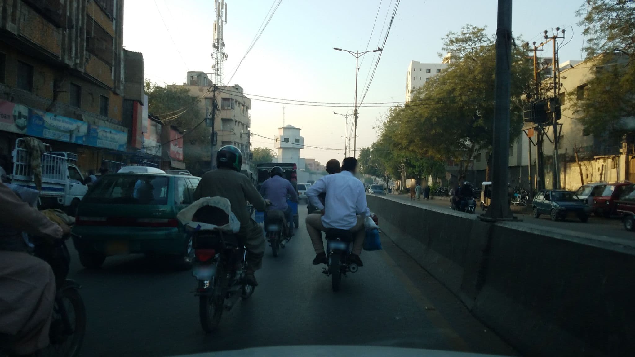Street view near Abaseen Hotel, Karachi