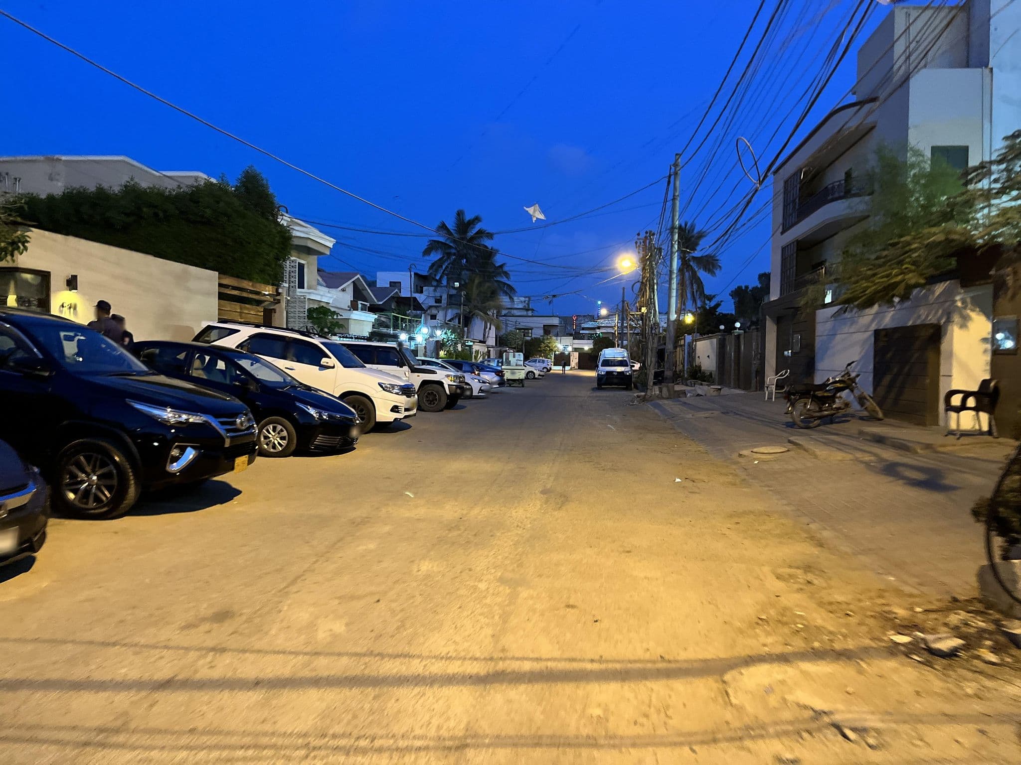 Street view near Hotel One Karachi, Karachi