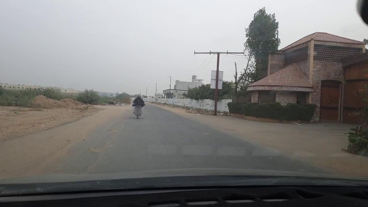 Street view near Rani Empire Farm House, Malir Cantonment — © roadroid (CC BY-SA · Mapillary)