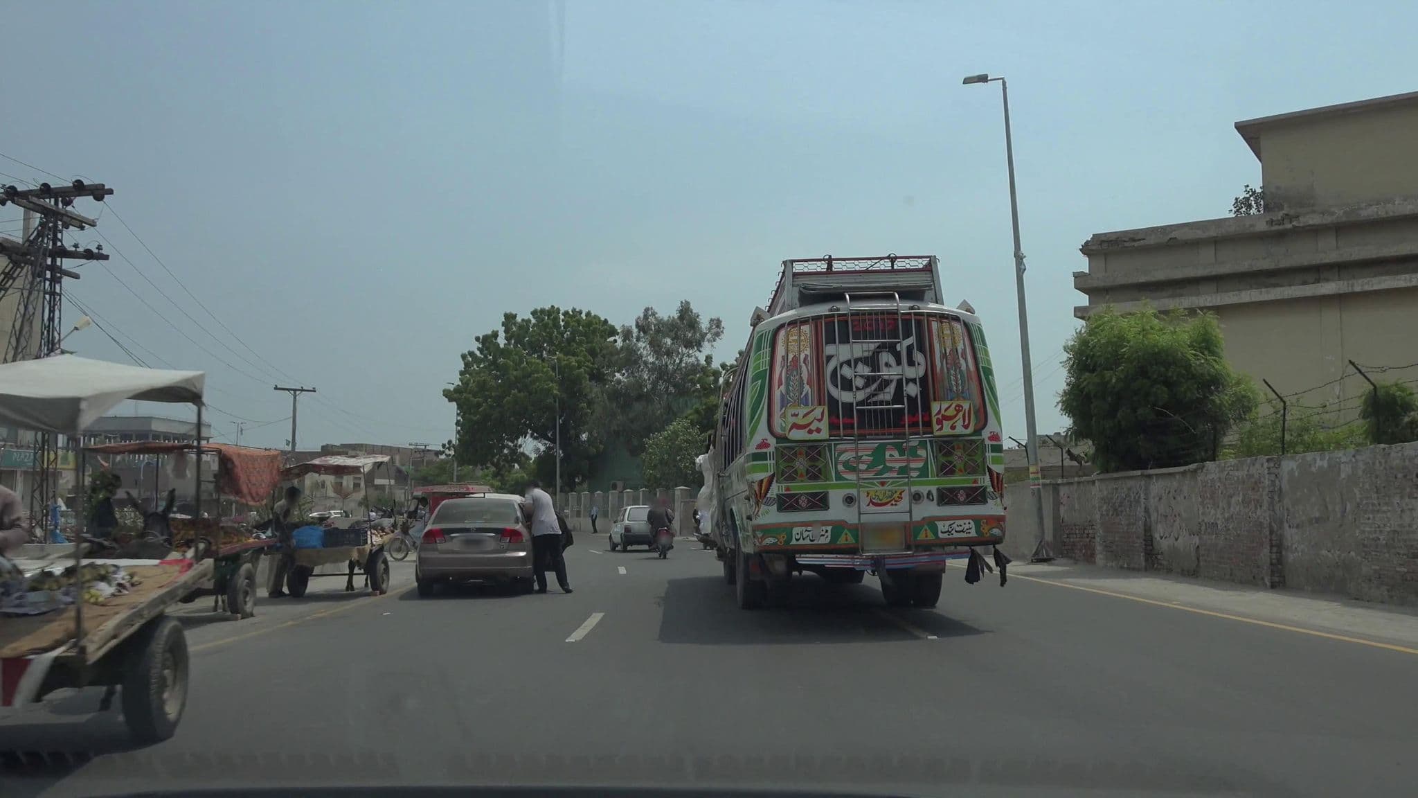 Street view near Hotel East Inn, Faisalabad — © cut (CC BY-SA · Mapillary)