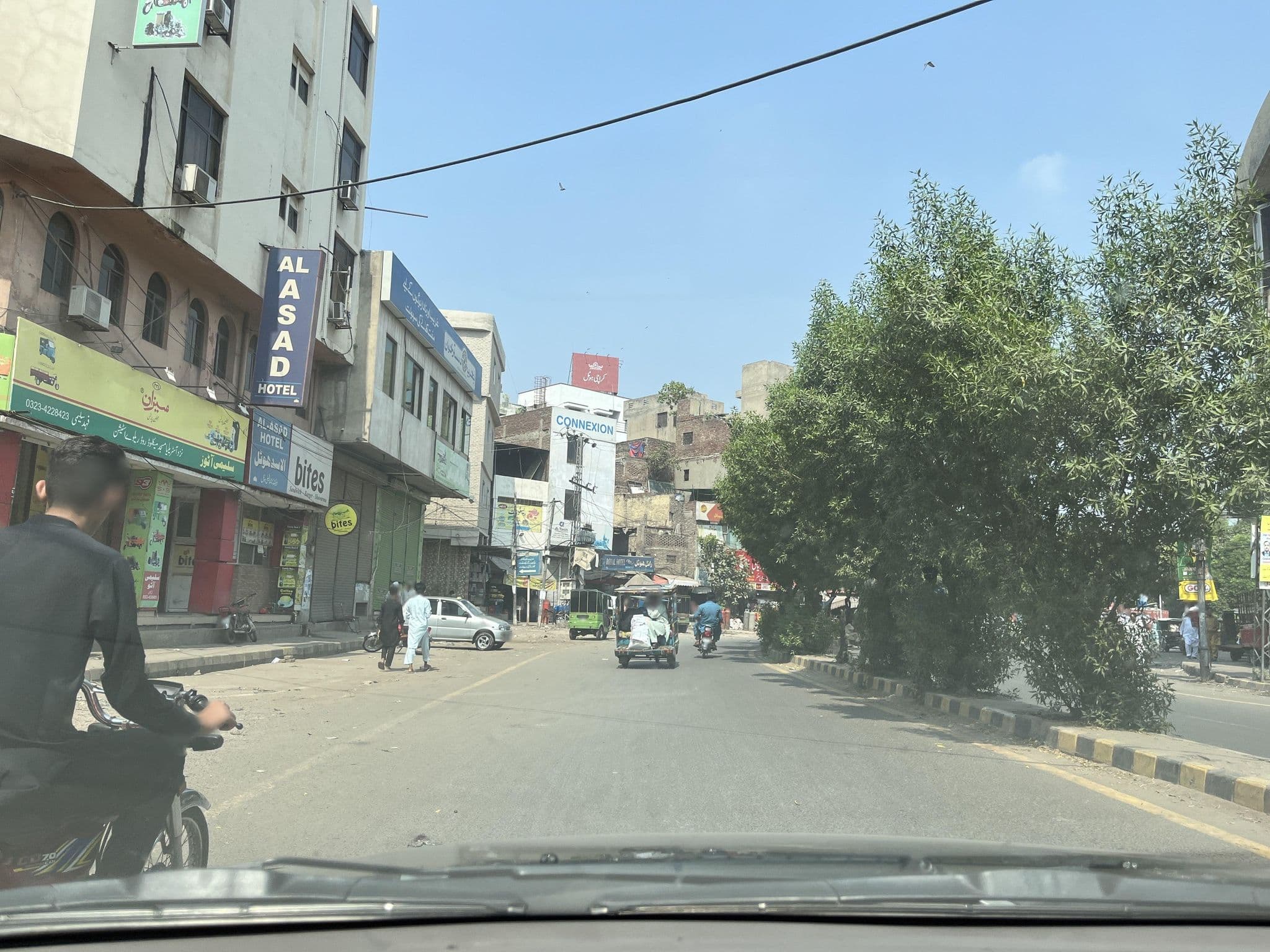 Street view near Metro Hotel, Lahore — © masterofnoroad (CC BY-SA · Mapillary)