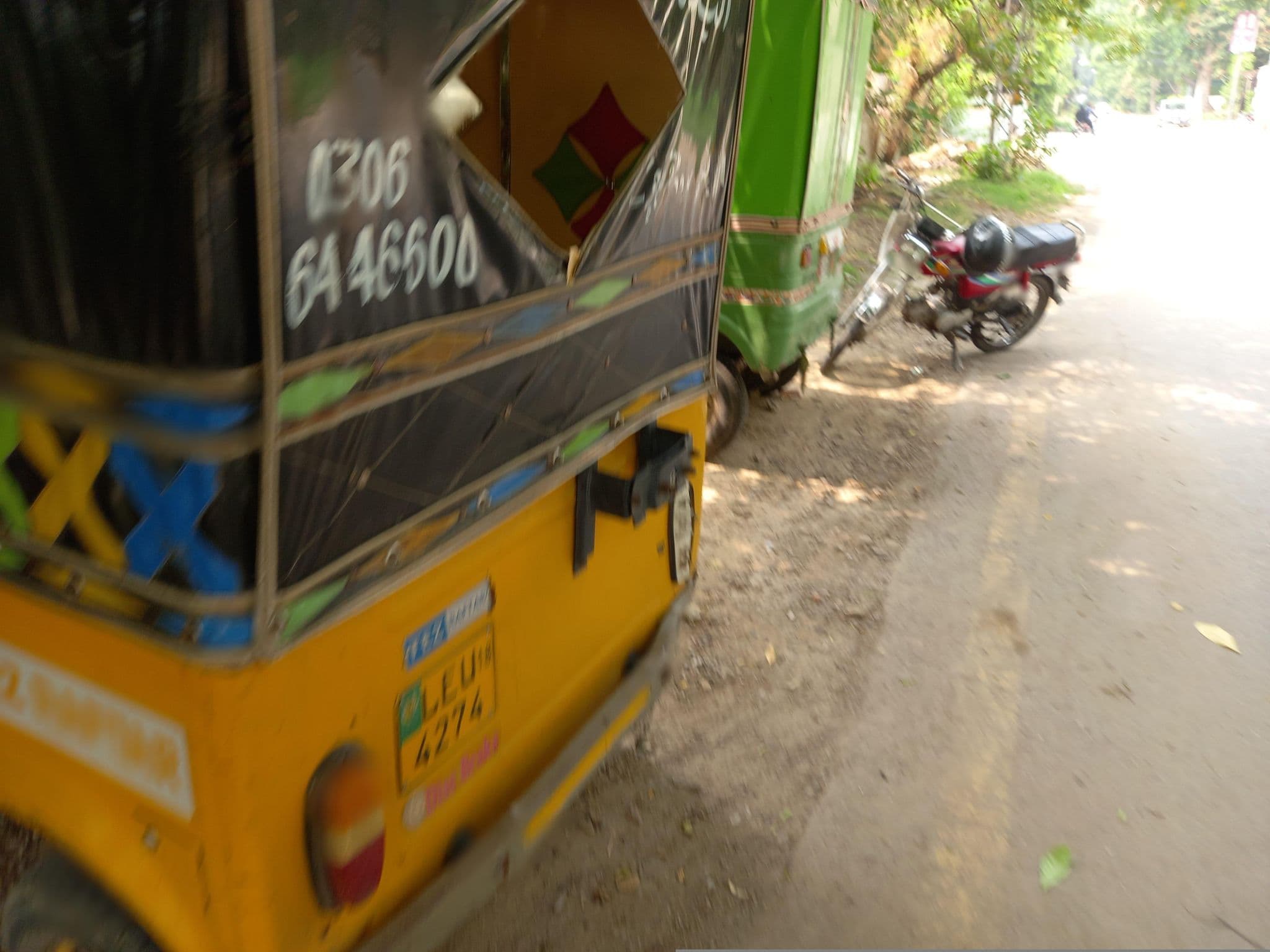 Street view near Royal Elegance, Lahore — © hamzajutt (CC BY-SA · Mapillary)