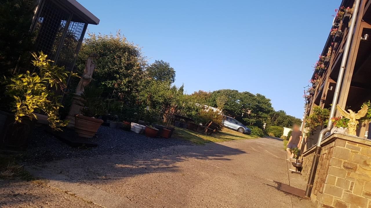 Street view near Camping Les Trieux, Malonne — © changchun1 (CC BY-SA · Mapillary)