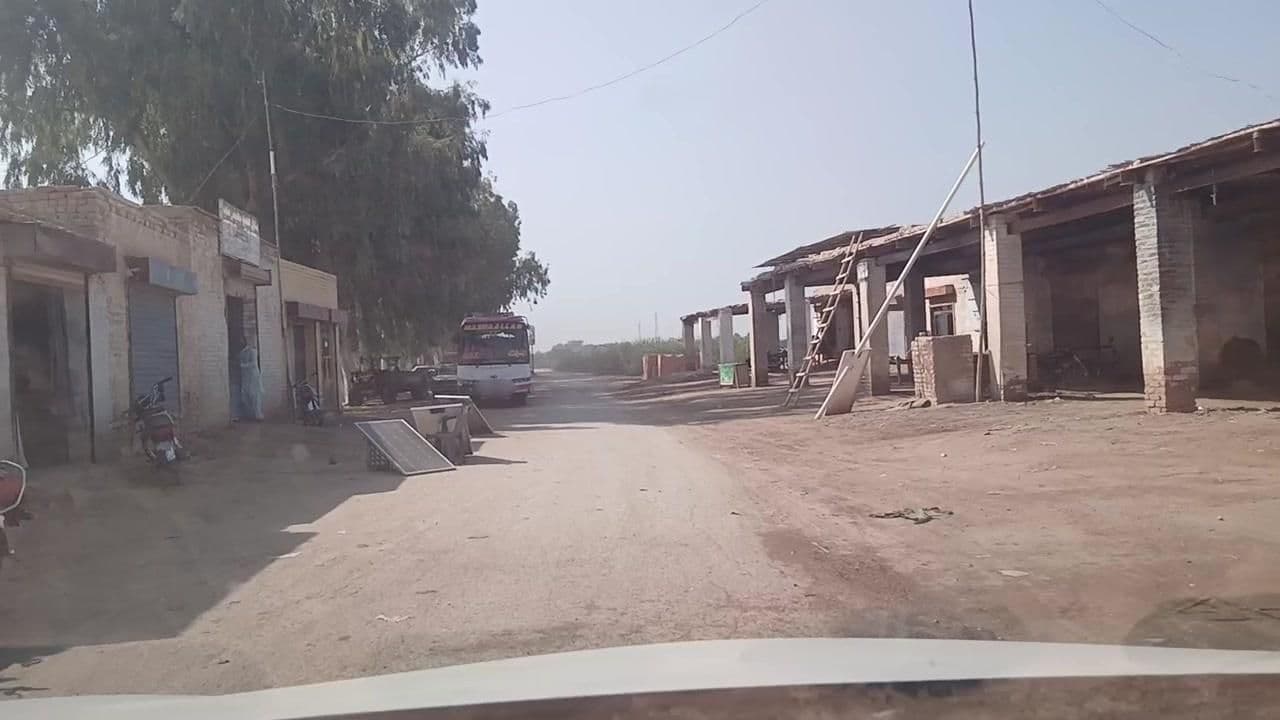 Street view near Sarki Hotel, Thul — © roadroid (CC BY-SA · Mapillary)