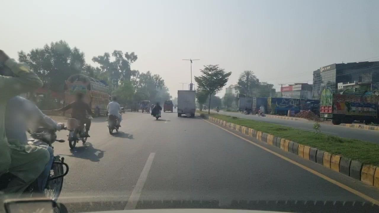 Street view near Amir Hotel Gujrat, Gujrat — © roadroid (CC BY-SA · Mapillary)