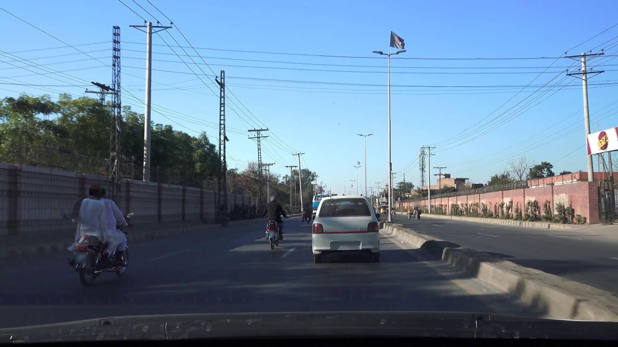 Street view near FMU Hostel, Faisalabad — © cut (CC BY-SA · Mapillary)