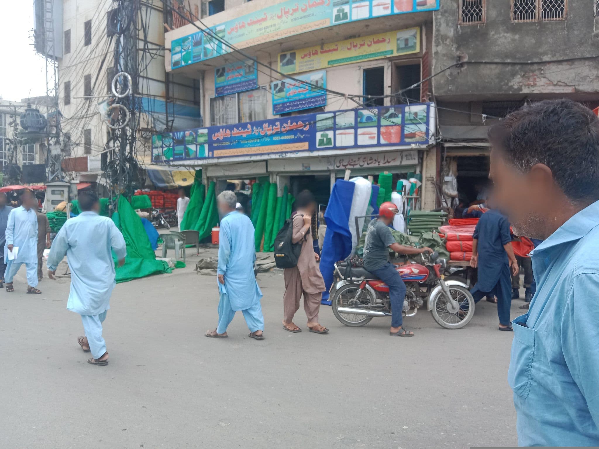 Street view near Nasheman Hotel, Lahore — © uvii905 (CC BY-SA · Mapillary)