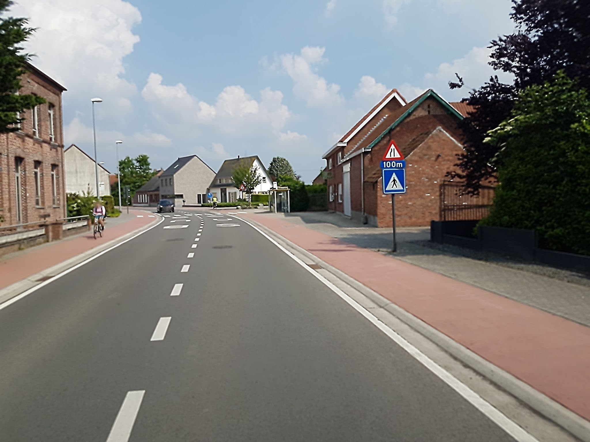 Street view near 't Plein, Hombeek — © filipc (CC BY-SA · Mapillary)