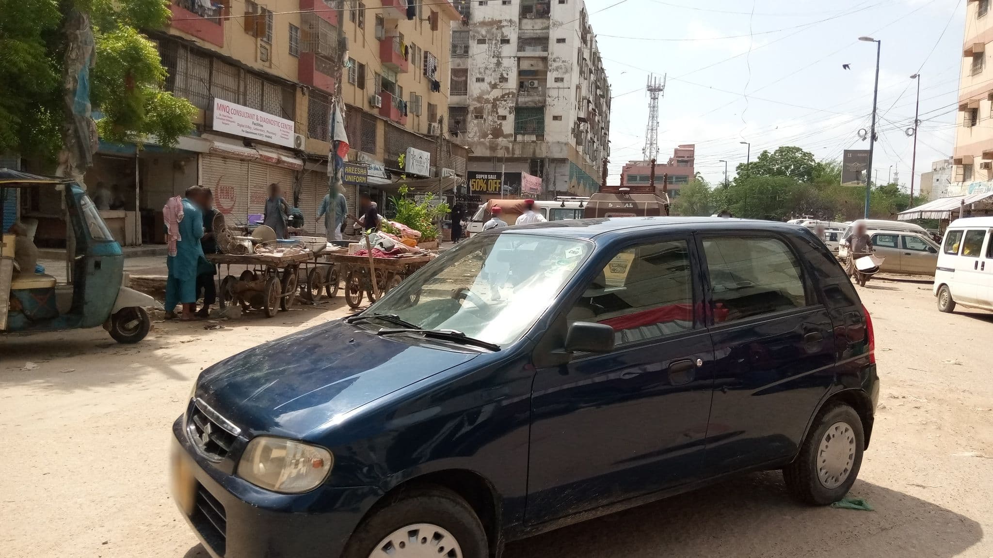 Street view near Arshi Chai Hotel, Pakistan Employees Cooperative Housing Society