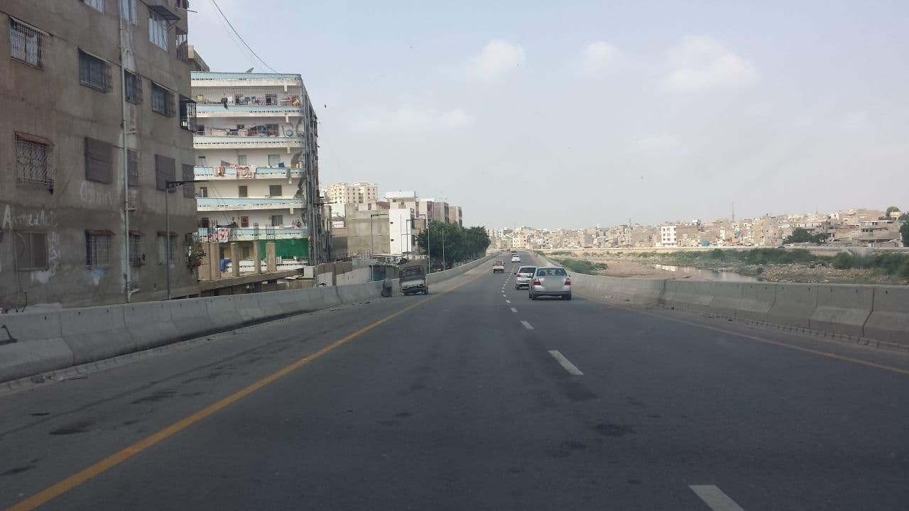 Street view near SBN Boys Hostel System, Karachi University Employees Co-operative Housing Society — © nabamb (CC BY-SA · Mapillary)
