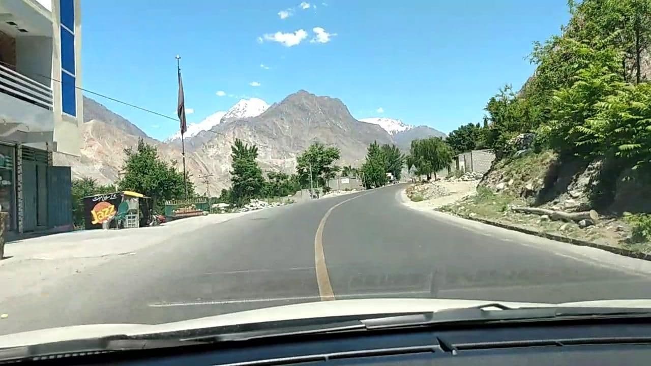 Street view near Royal Guest House, Gilgit — © roadroid (CC BY-SA · Mapillary)