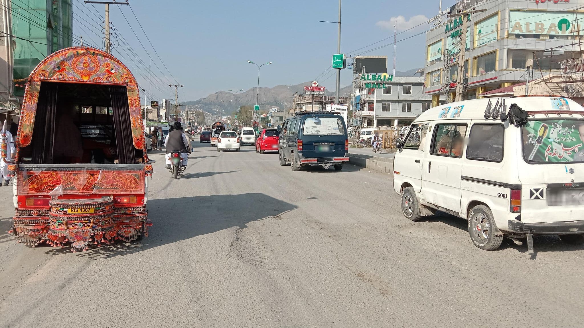 Street view near PC Hotel, Abbottabad — © RobinGoix (CC BY-SA · Mapillary)