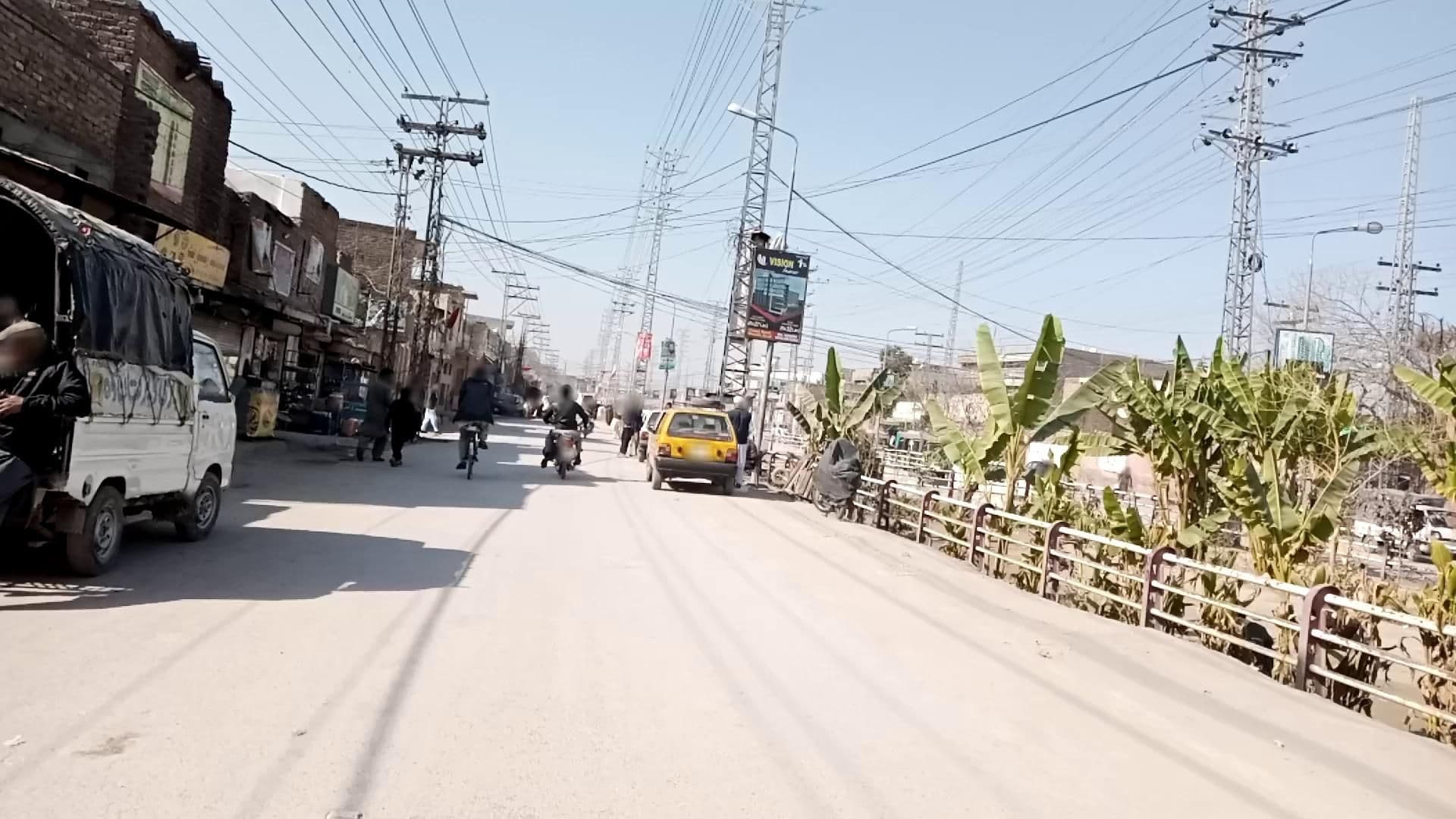 Street view near TOCHI BOYS HOSTEL, Jamrud — © RobinGoix (CC BY-SA · Mapillary)
