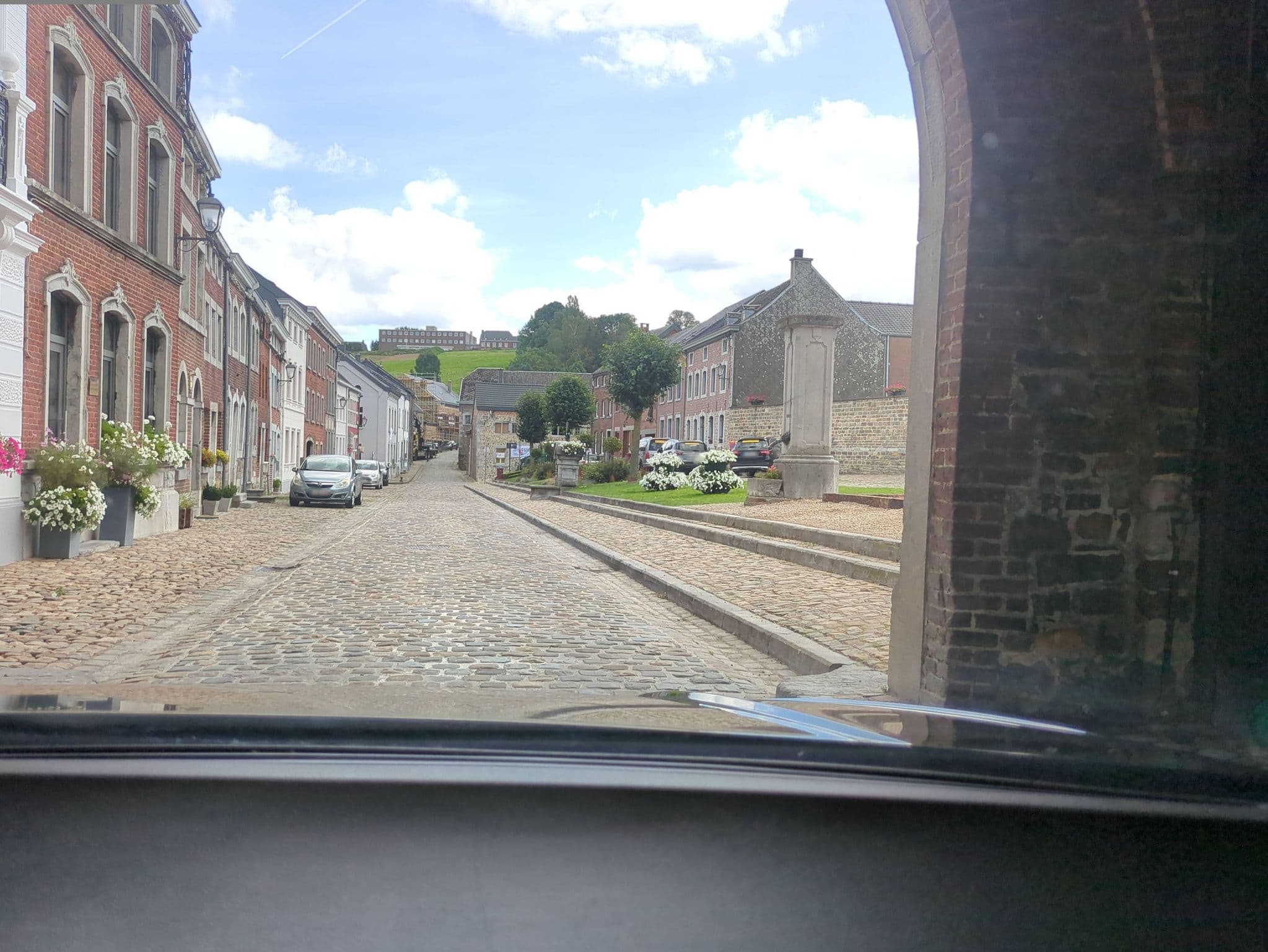 Street view near Ô Colombages, Clermont — © helfrich (CC BY-SA · Mapillary)