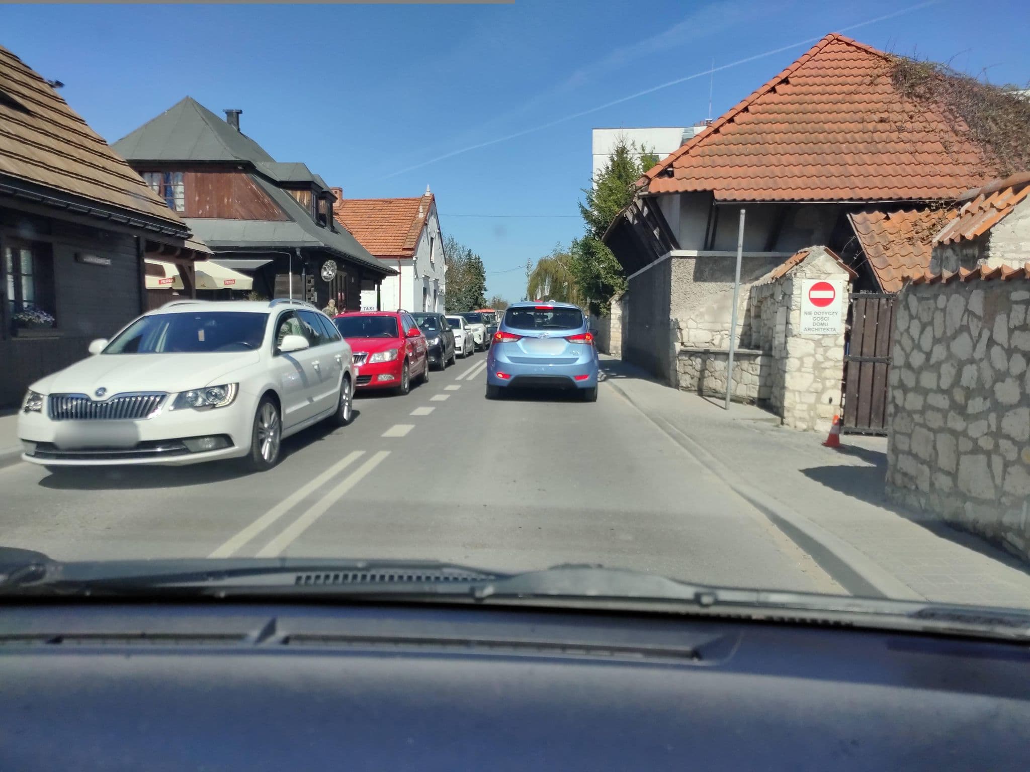 Street view near Sophia Studio, Kazimierz Dolny — © GanderPL (CC BY-SA · Mapillary)