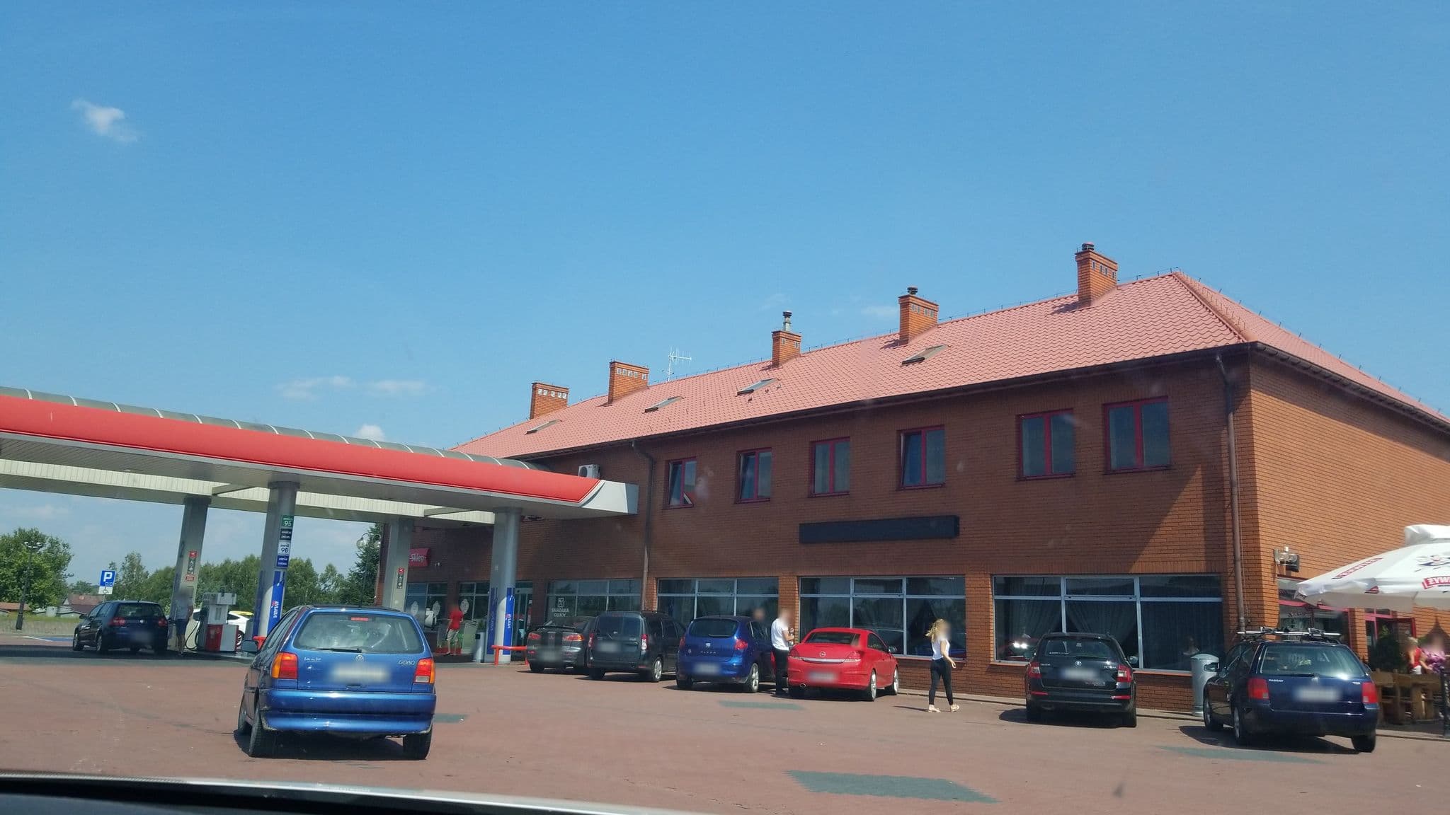 Street view near Hotel Ralpol, Jeżowe — © komzpa (CC BY-SA · Mapillary)