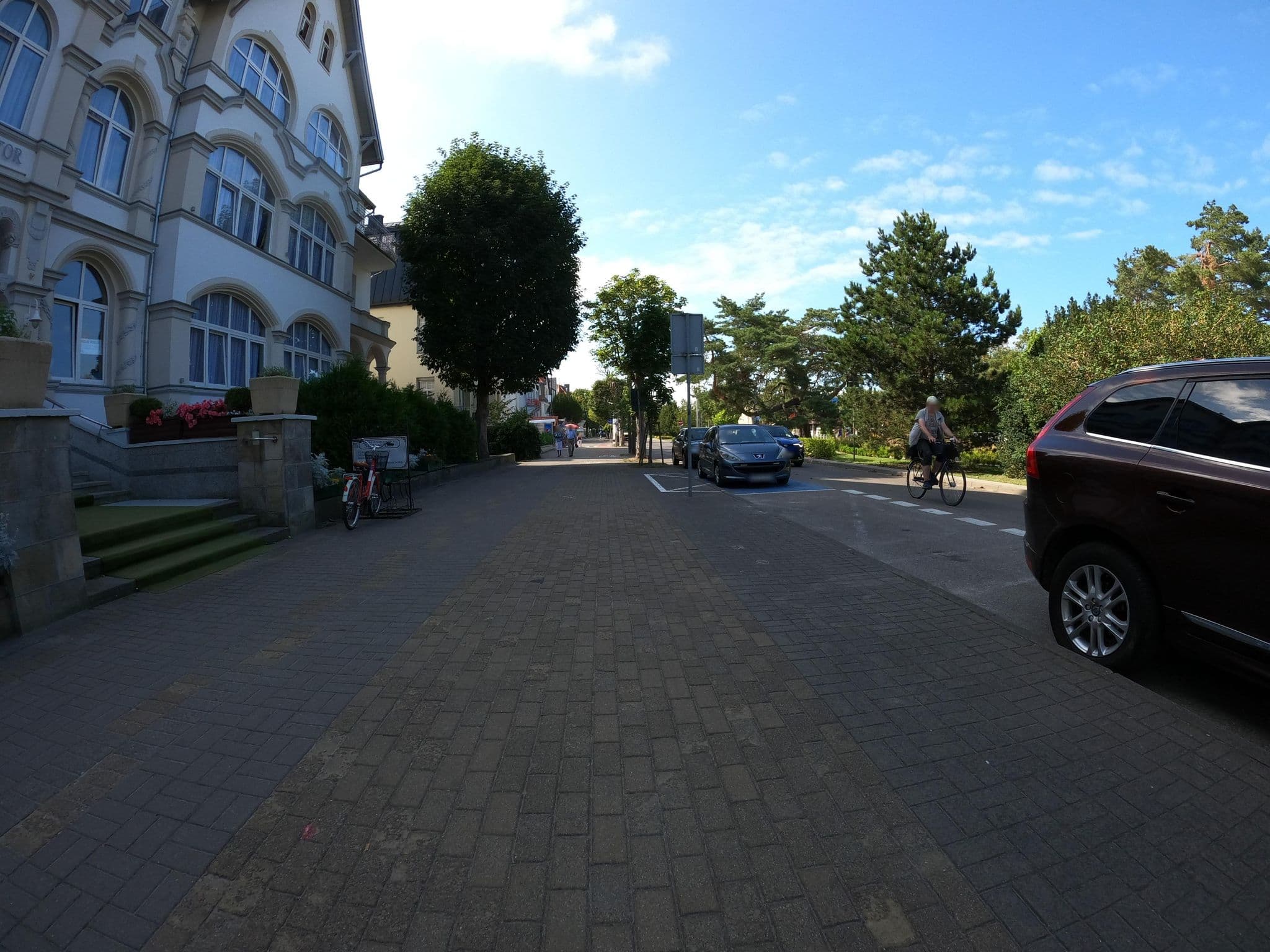 Street view near Dom Zdrojowy Senator, Świnoujście — © masterofnoroad (CC BY-SA · Mapillary)