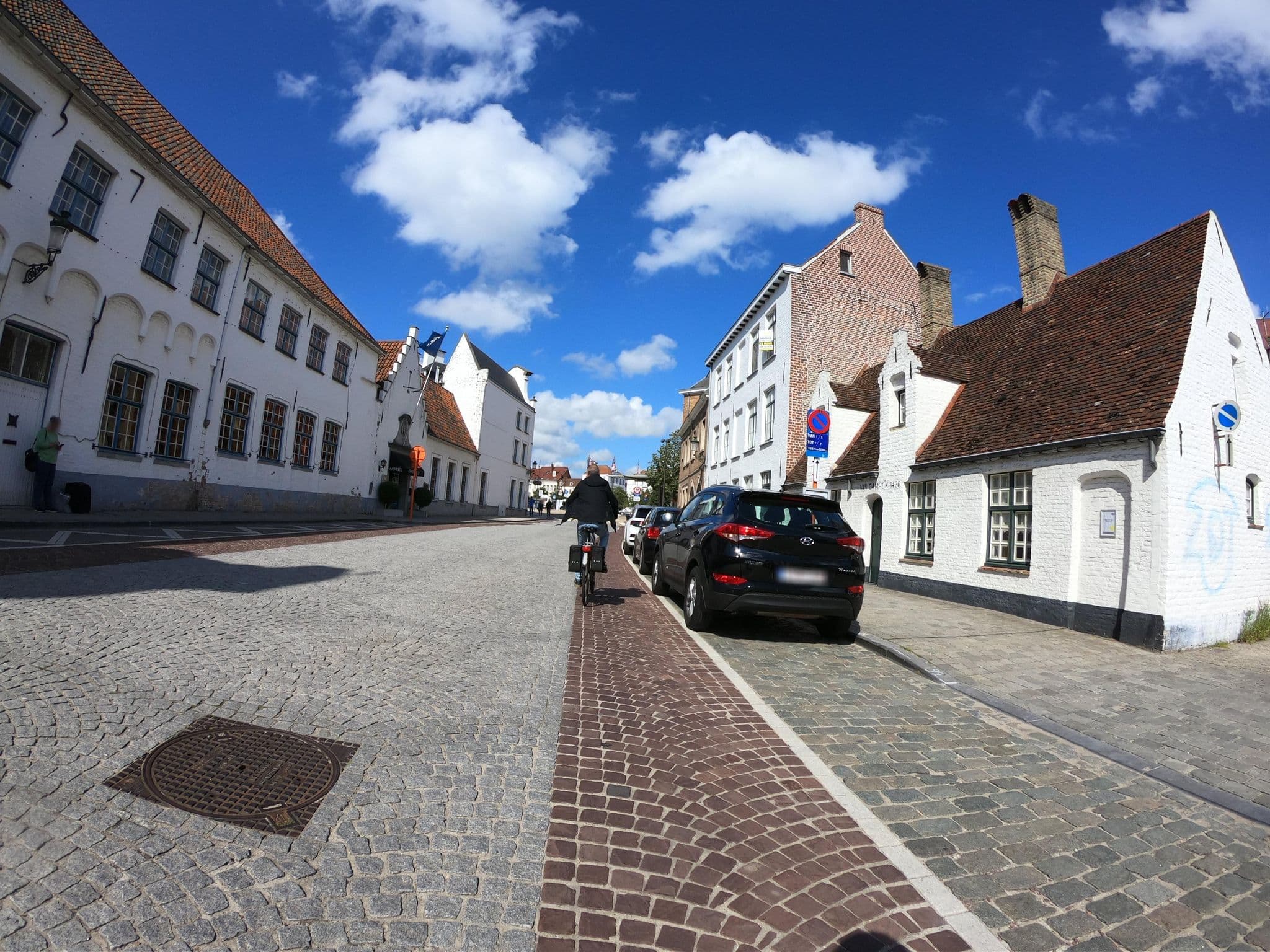 Street view near NH Brugge, Brugge — © filipc (CC BY-SA · Mapillary)