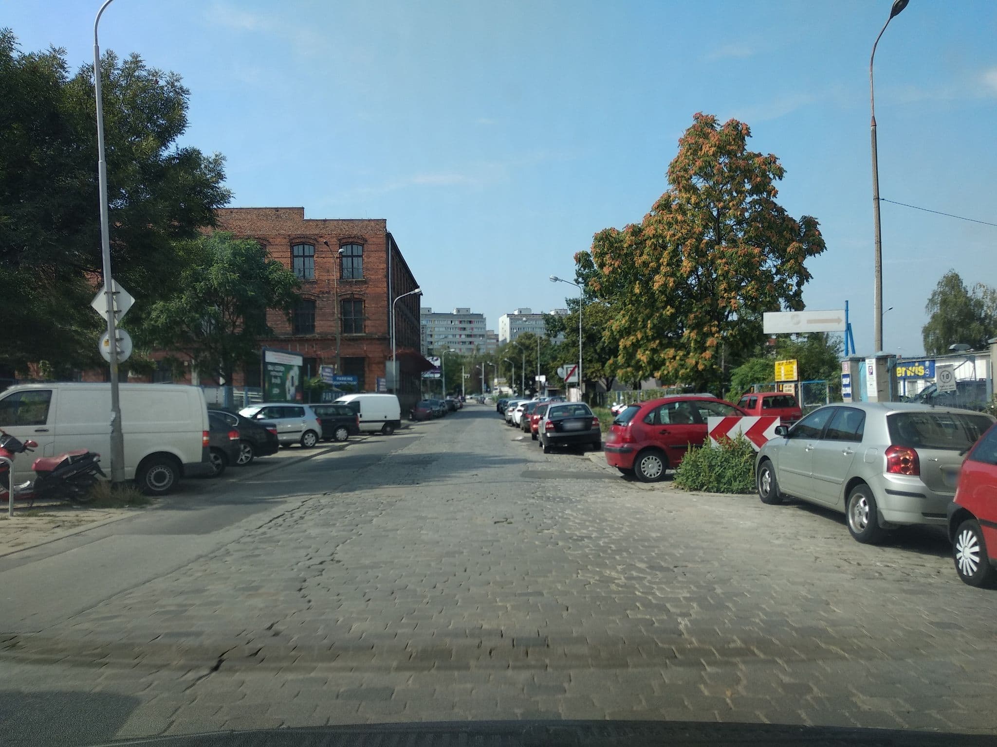 Street view near Modern Hostel, Szczepin — © misiekwr (CC BY-SA · Mapillary)