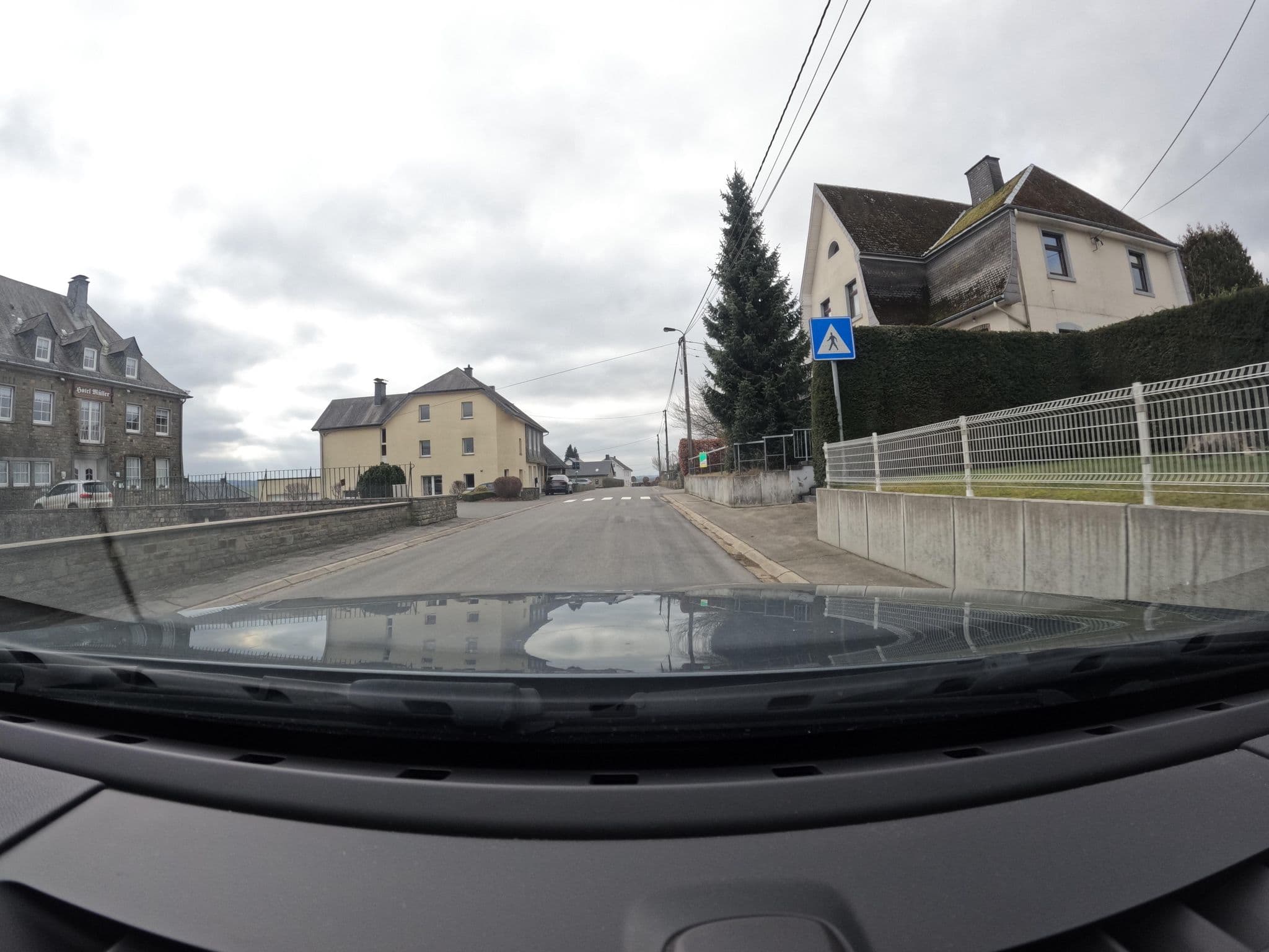 Street view near Hotel Müller, Heppenbach — © vinisa (CC BY-SA · Mapillary)