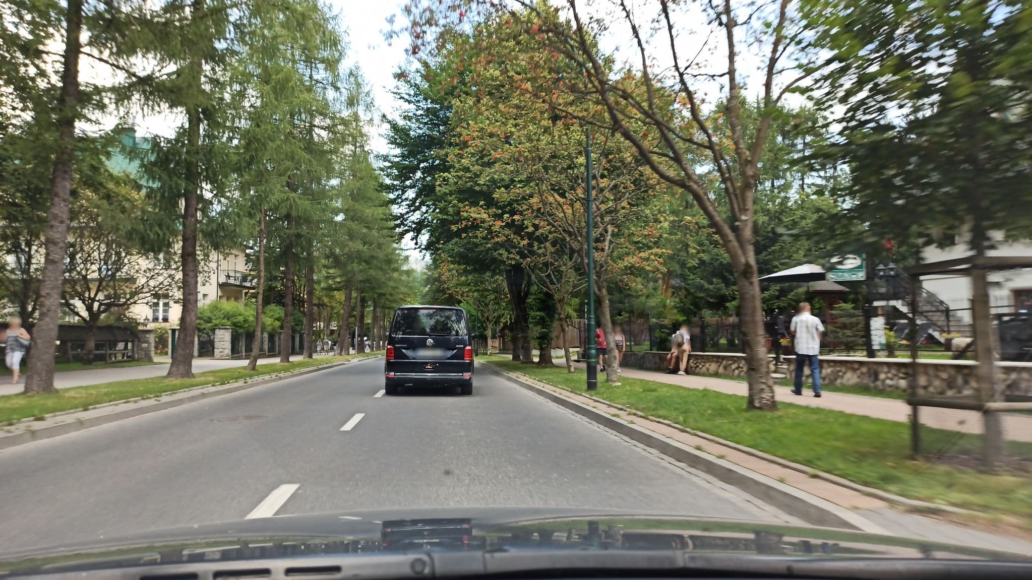 Street view near Willa Karpińskich, Zakopane