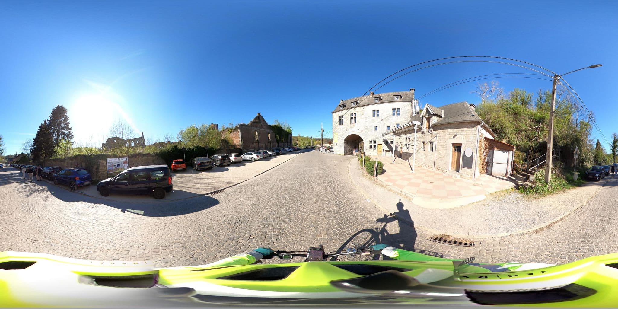 Street view near L'Auberge de l'Abbaye, Landelies — © Stefdegreef (CC BY-SA · Mapillary)