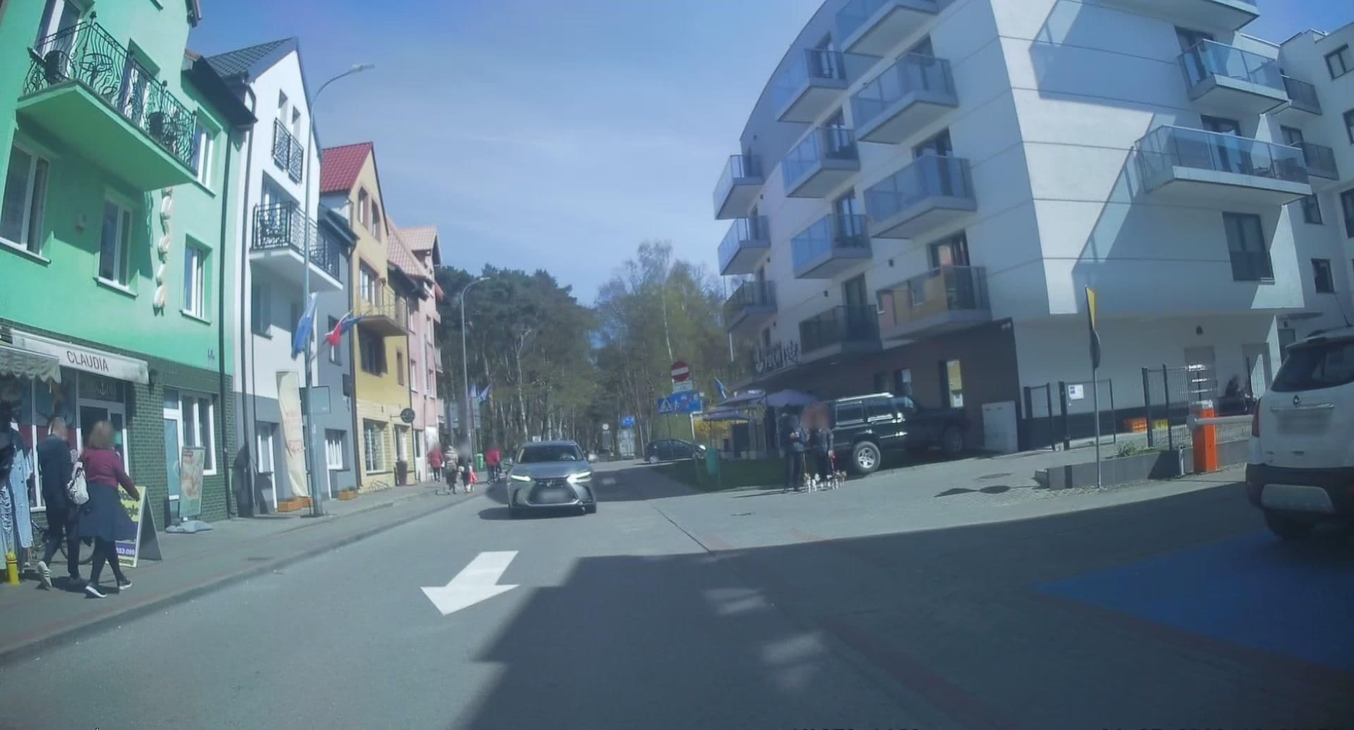 Street view near Claudia, Hel — © edc22 (CC BY-SA · Mapillary)